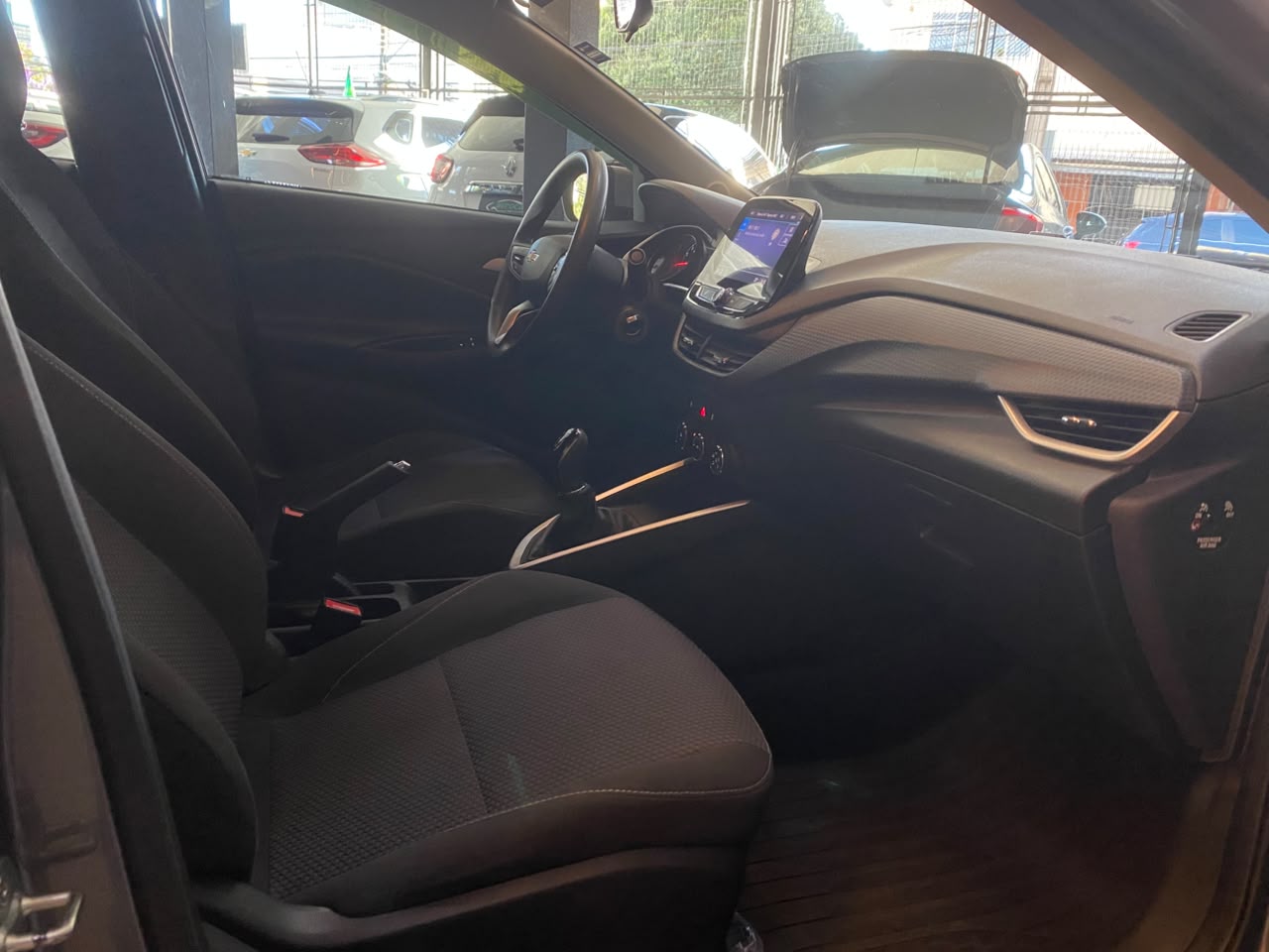 Chevrolet Onix Hatch LT 1.0 12V Flex 5P Mec. - foto 16