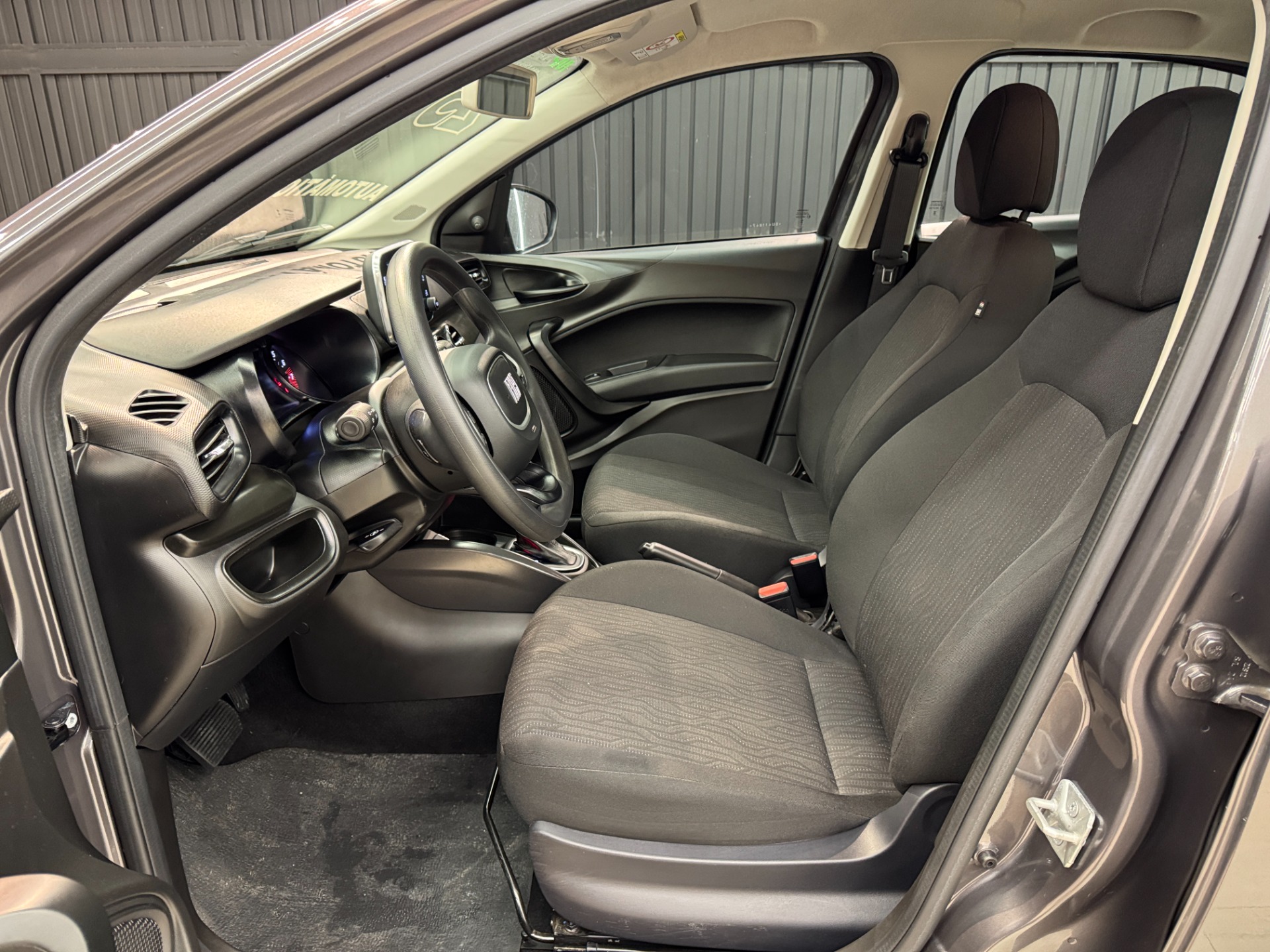 Fiat Cronos Drive 1.3 8V Flex Aut. - foto 15