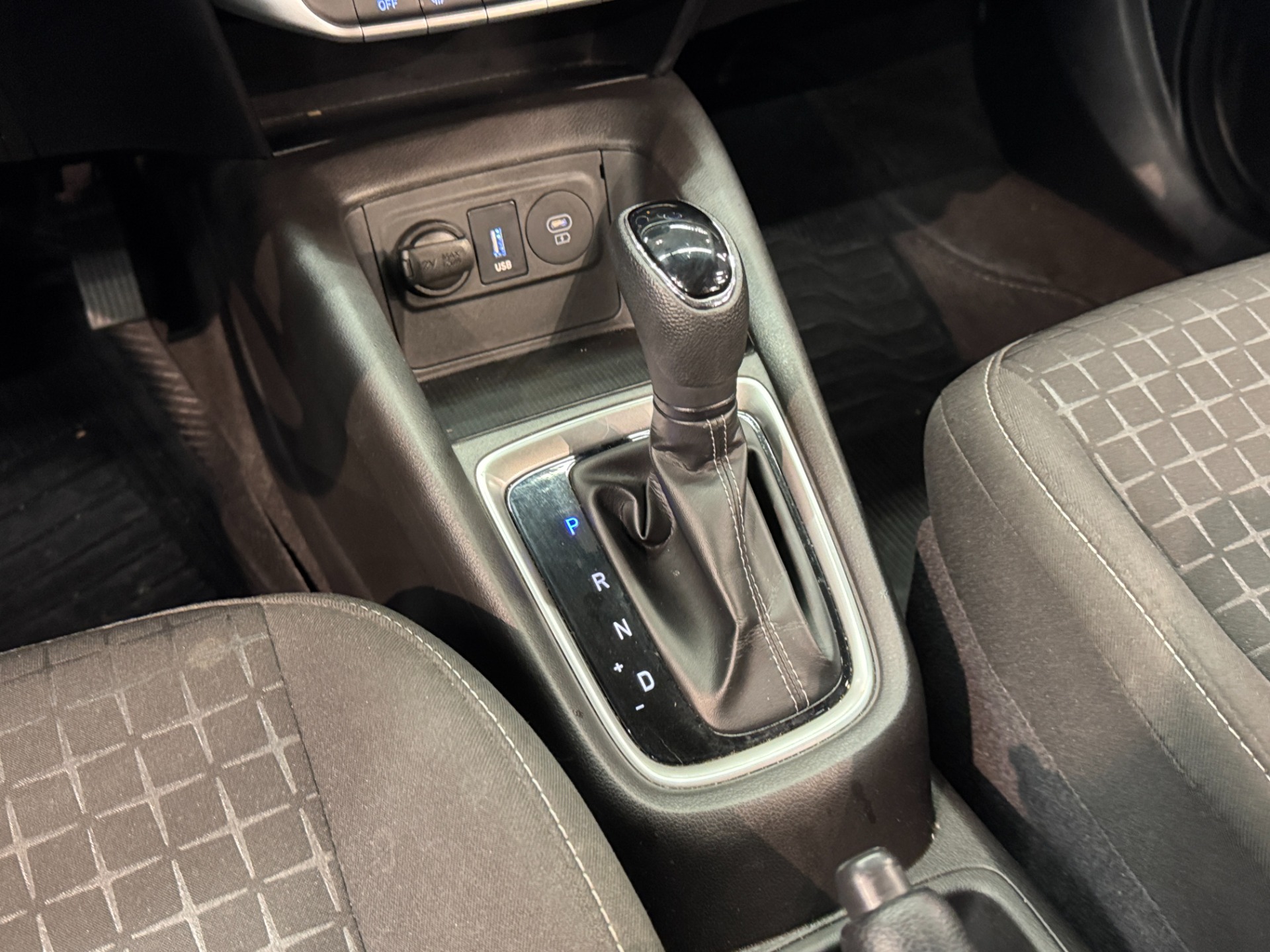 Hyundai HB20 Comfort Plus 1.0 Tb Flex 12V Aut. - foto 13