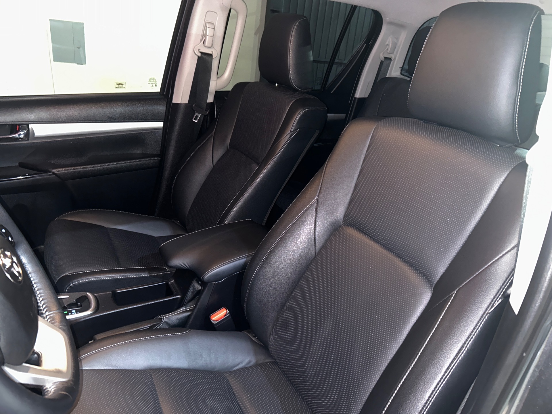 Toyota Hilux Cd Srx 4X4 2.8 TDI 16V Diesel Aut. - foto 7