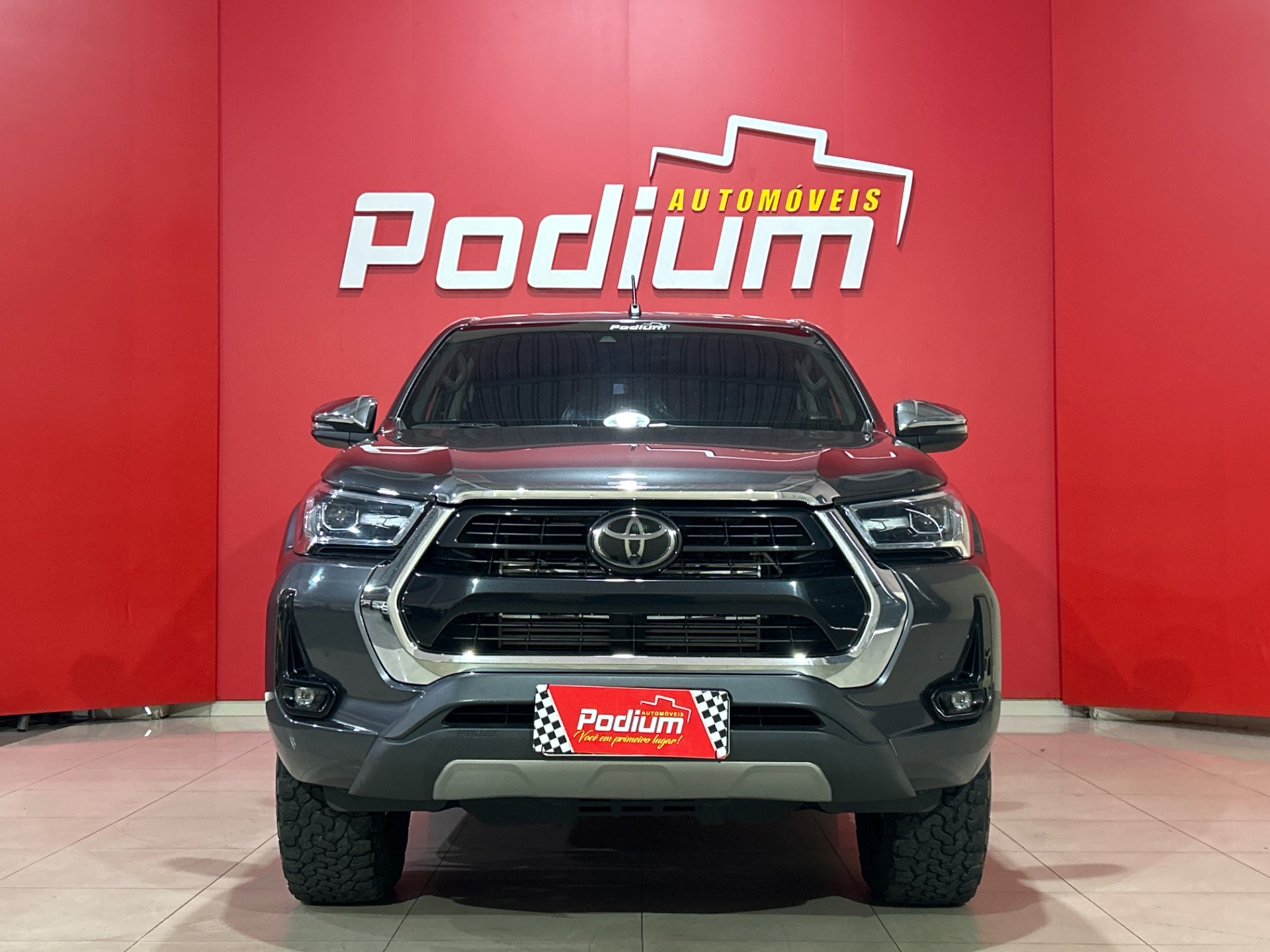 Toyota Hilux Cd Srx 4X4 2.8 TDI 16V Diesel Aut. - foto 2