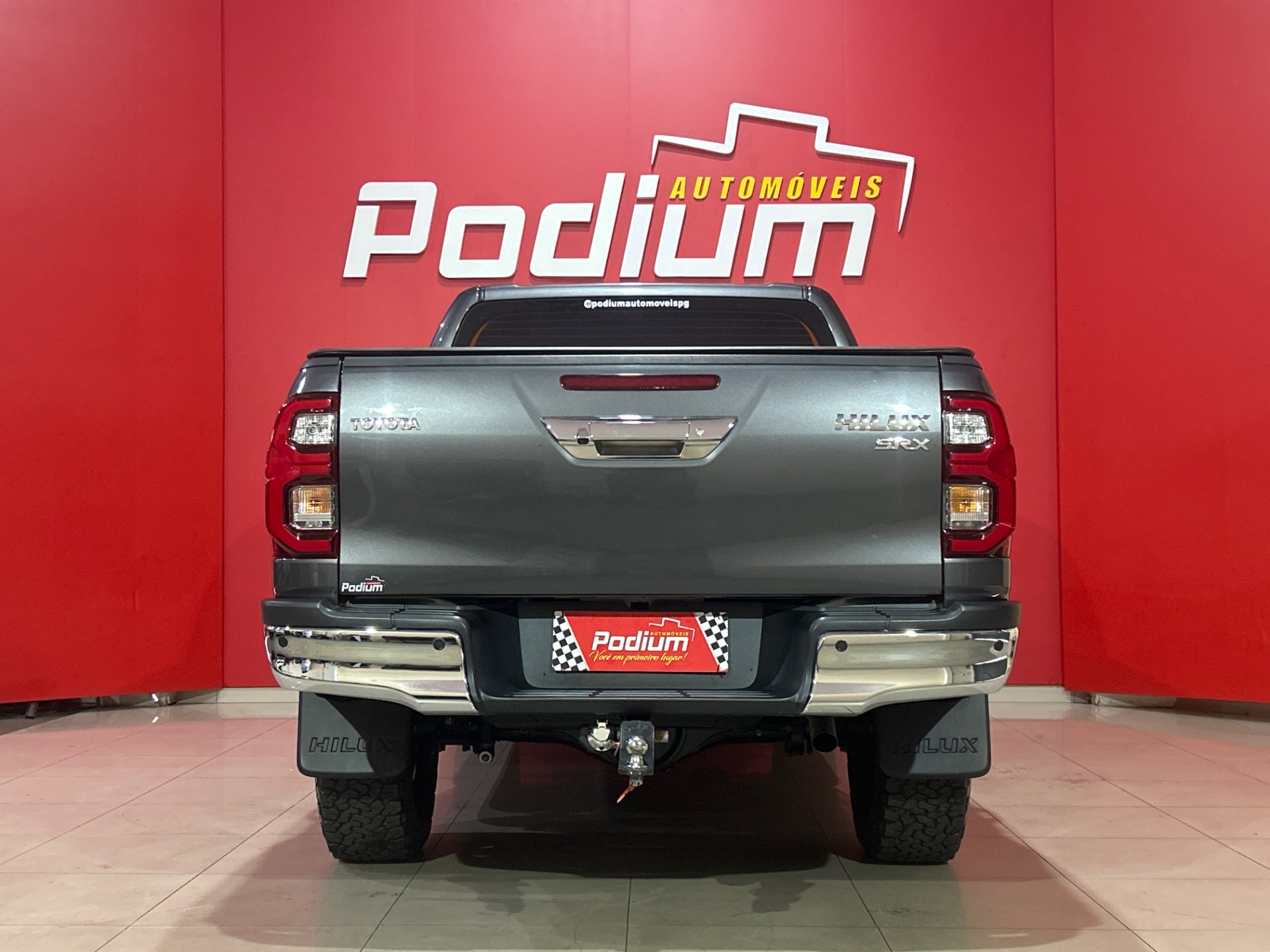 Toyota Hilux Cd Srx 4X4 2.8 TDI 16V Diesel Aut. - foto 4