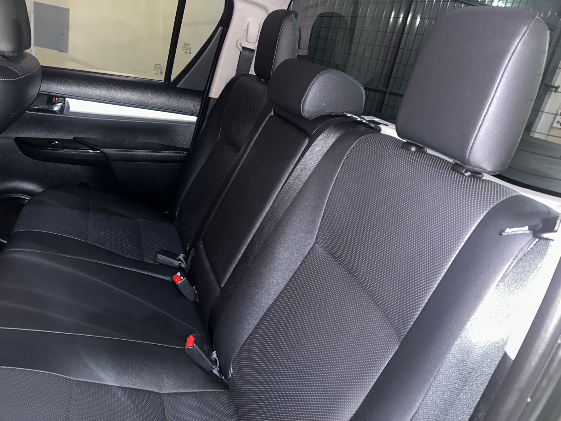 Toyota Hilux Cd Srx 4X4 2.8 TDI 16V Diesel Aut. - foto 8