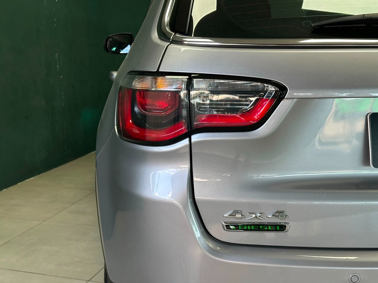 Jeep Compass Limited 2.0 4X4 Diesel 16V Aut. - foto 2