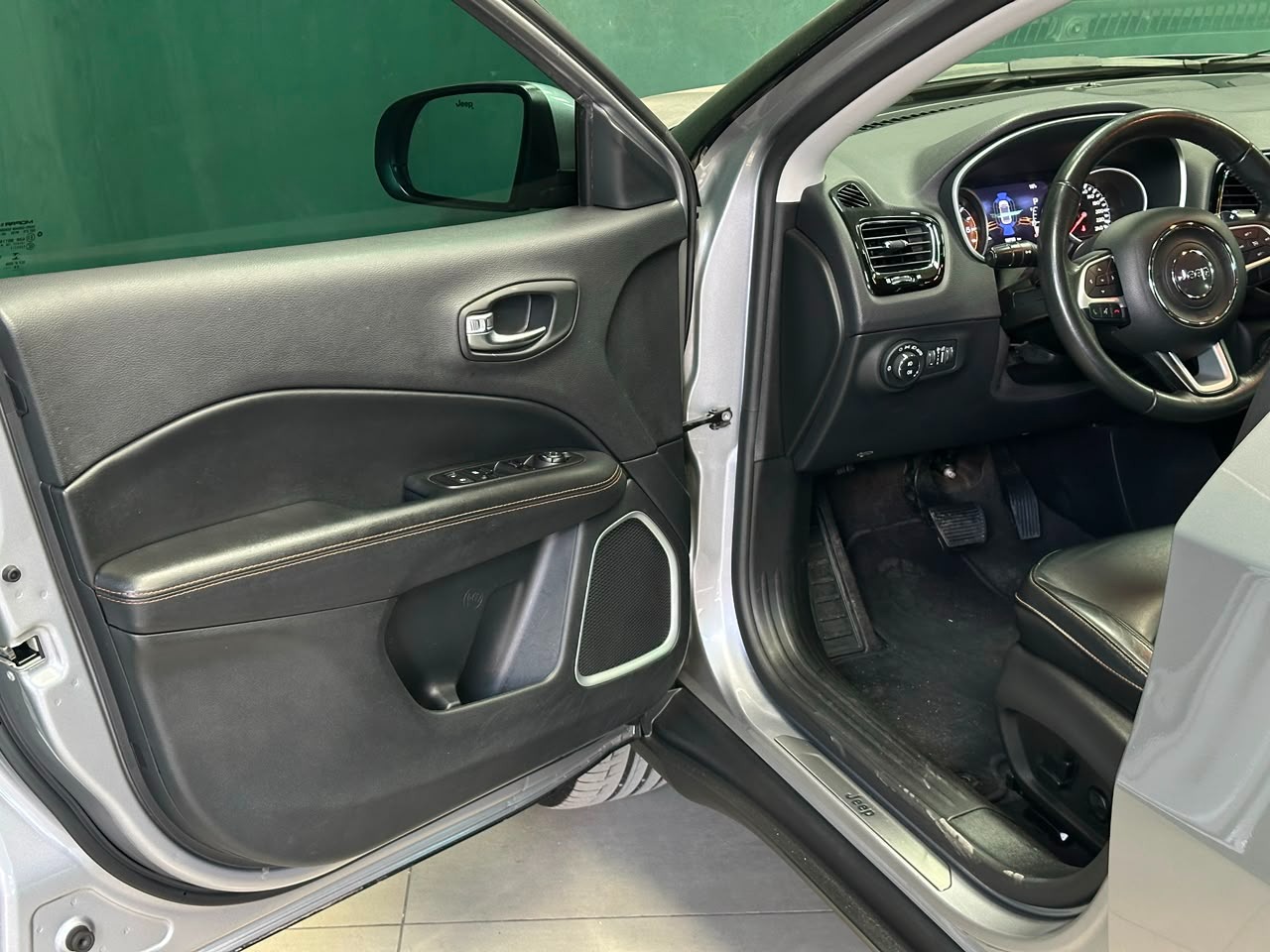 Jeep Compass Limited 2.0 4X4 Diesel 16V Aut. - foto 16
