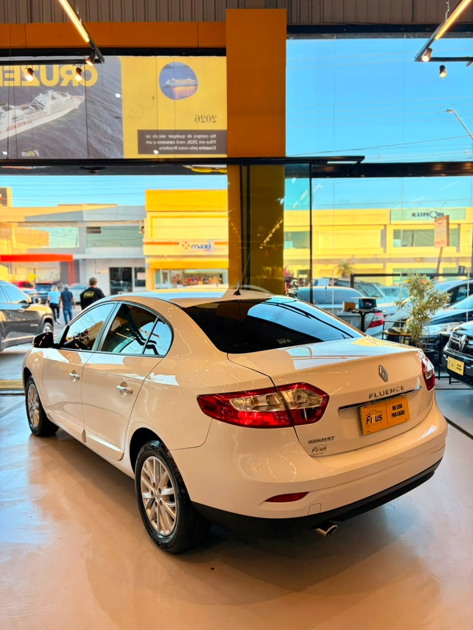 Renault FLUENCE Sed. Dynamique 2.0 16V Flex Aut. - foto 6