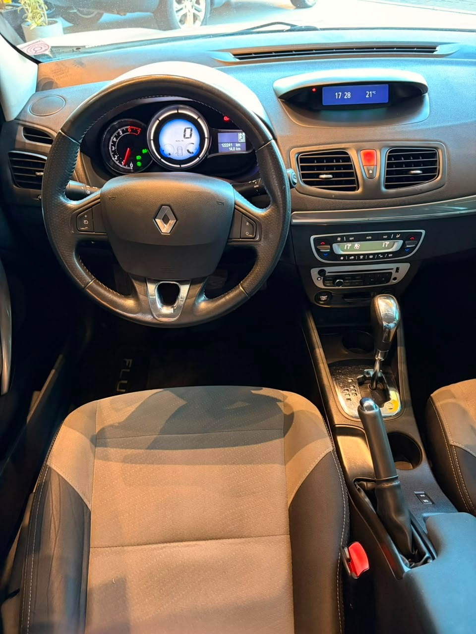 Renault FLUENCE Sed. Dynamique 2.0 16V Flex Aut. - foto 16
