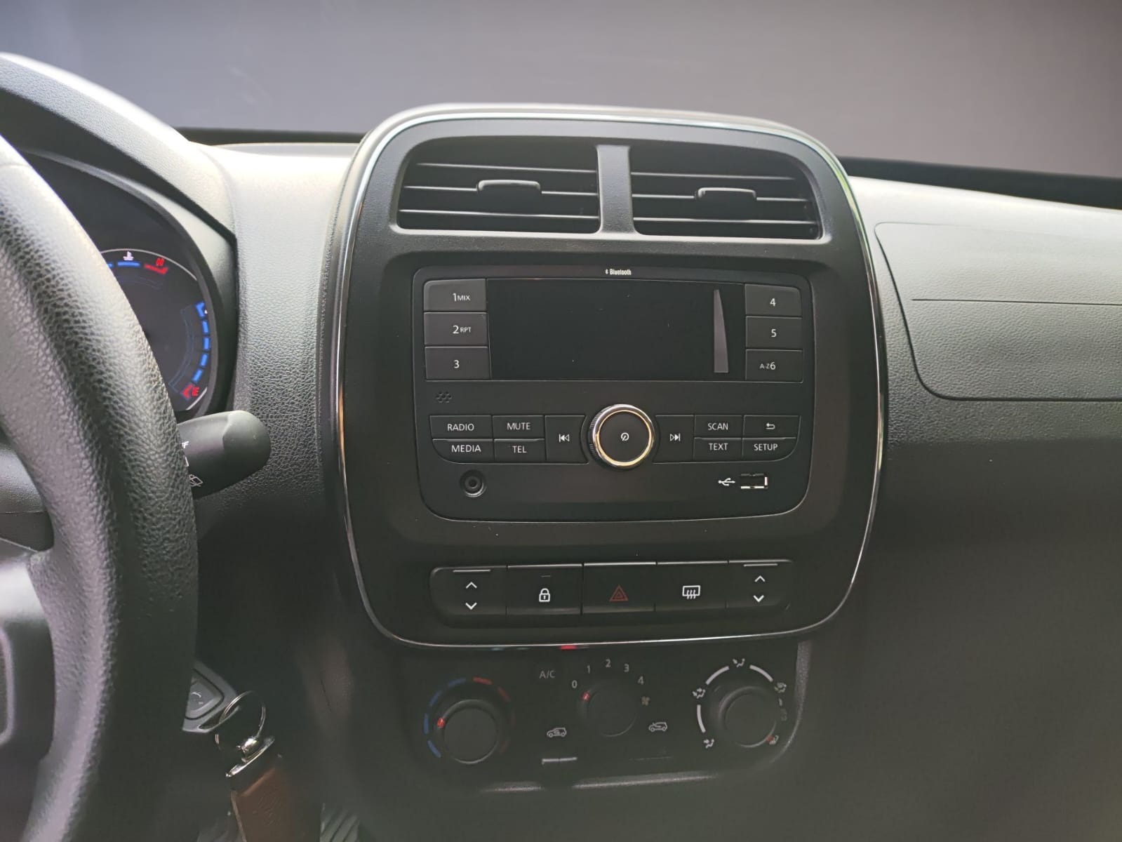 Renault Kwid Zen 1.0 Flex 12V 5P Mec. - foto 9