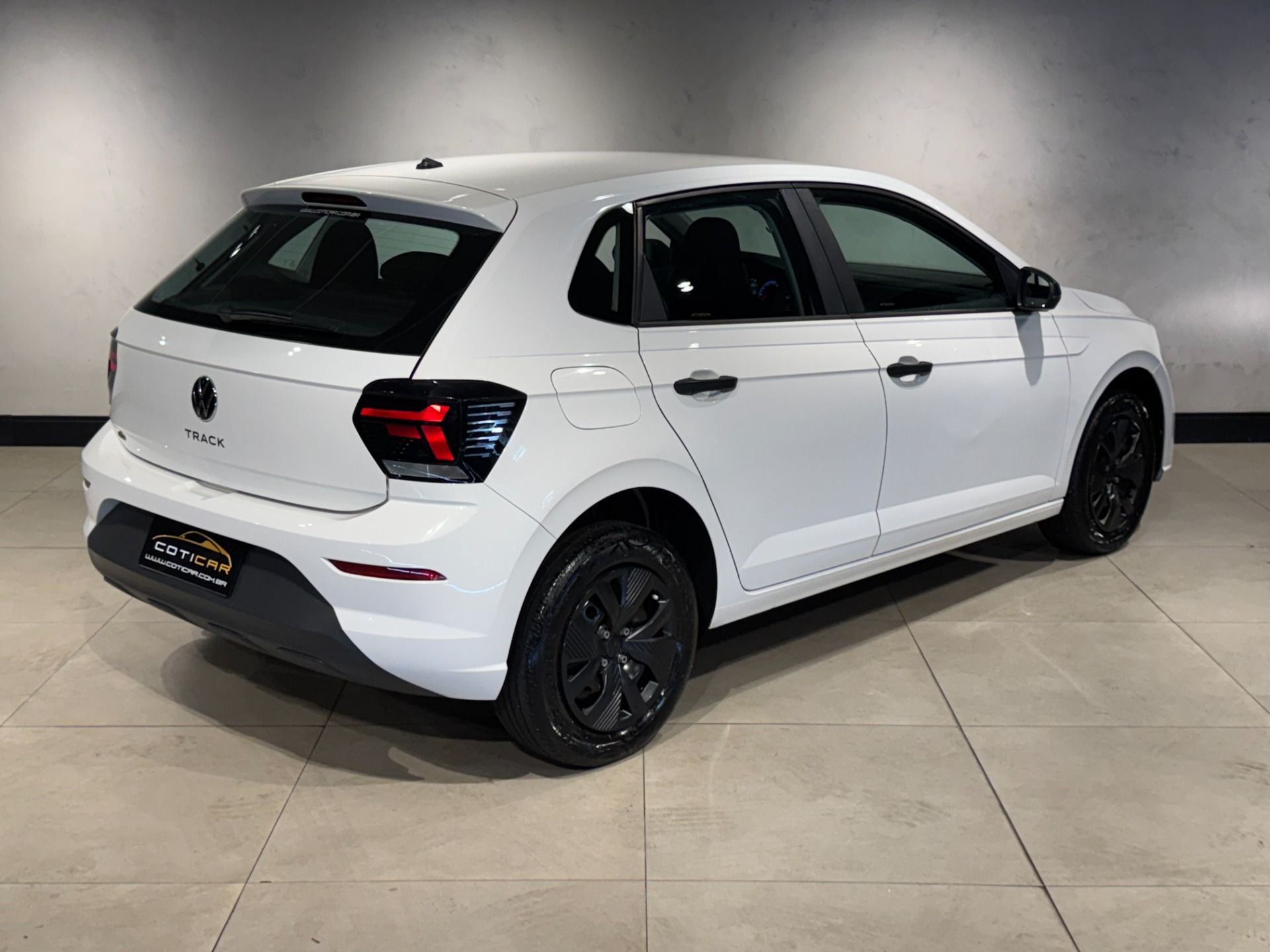 Volkswagen Polo Track 1.0 Flex 12V 5P - foto 4