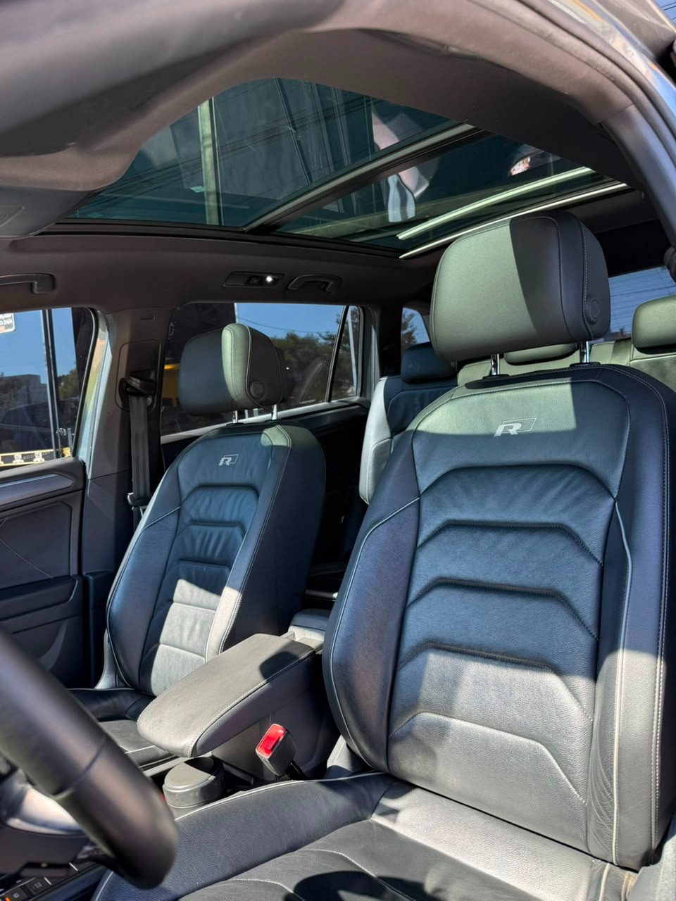 Volkswagen Tiguan Allspac R Line 350 TSI 2.0 4X4 - foto 5