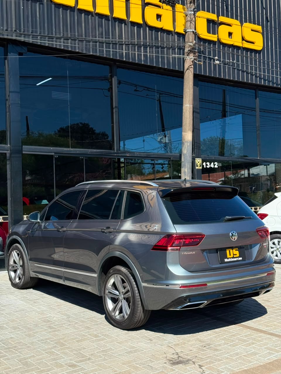 Volkswagen Tiguan Allspac R Line 350 TSI 2.0 4X4 - foto 8