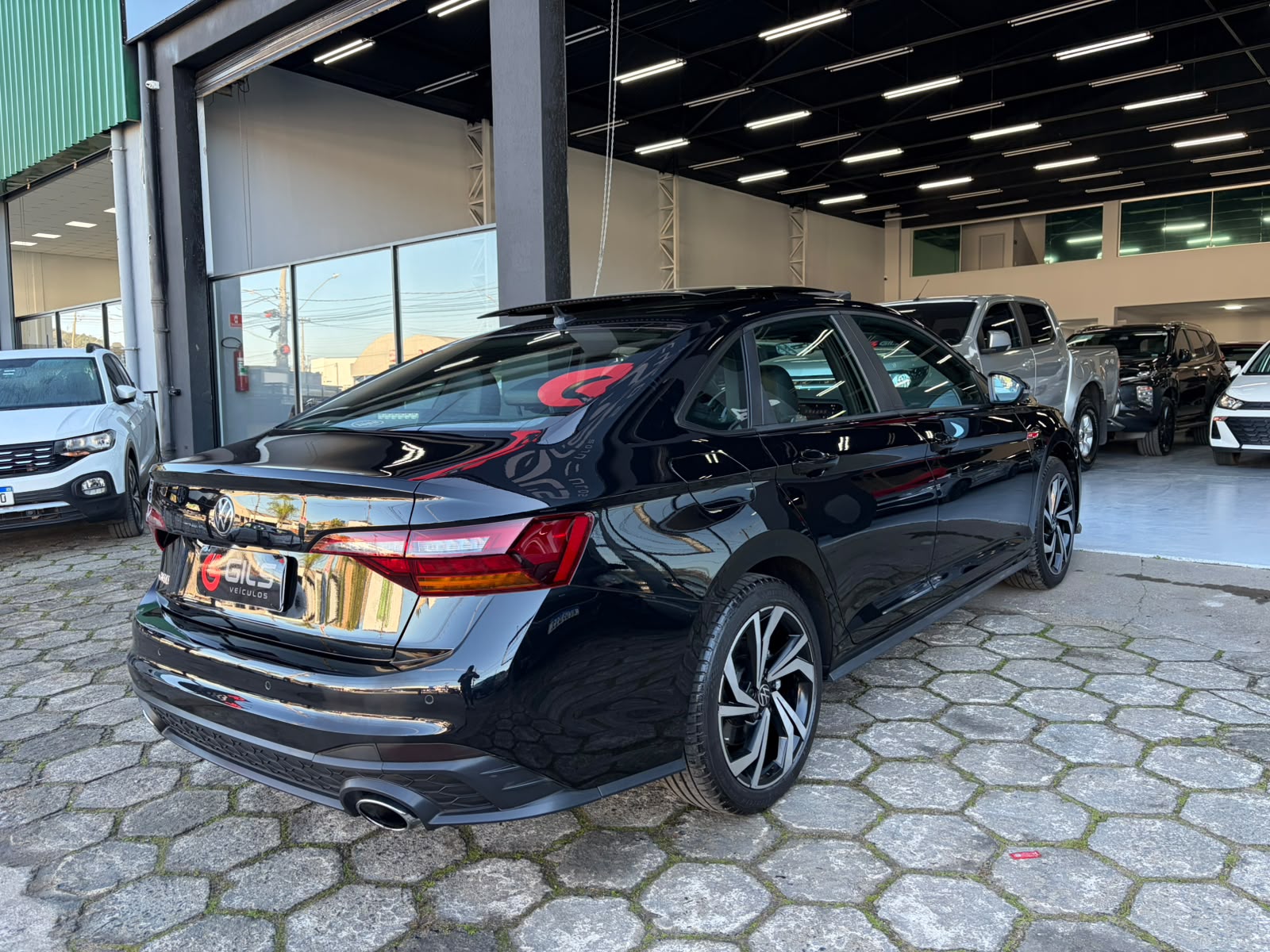 Volkswagen Jetta GLi 350 TSI 2.0 16V 4P Aut. - foto 3