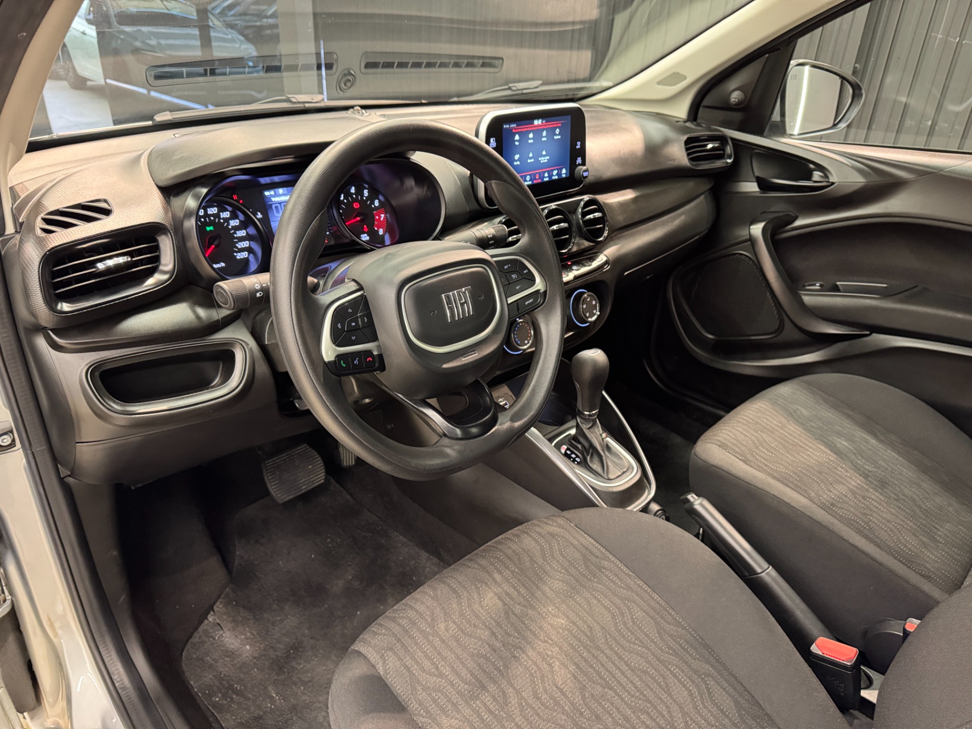 Fiat Cronos Drive 1.3 8V Flex Aut. - foto 14