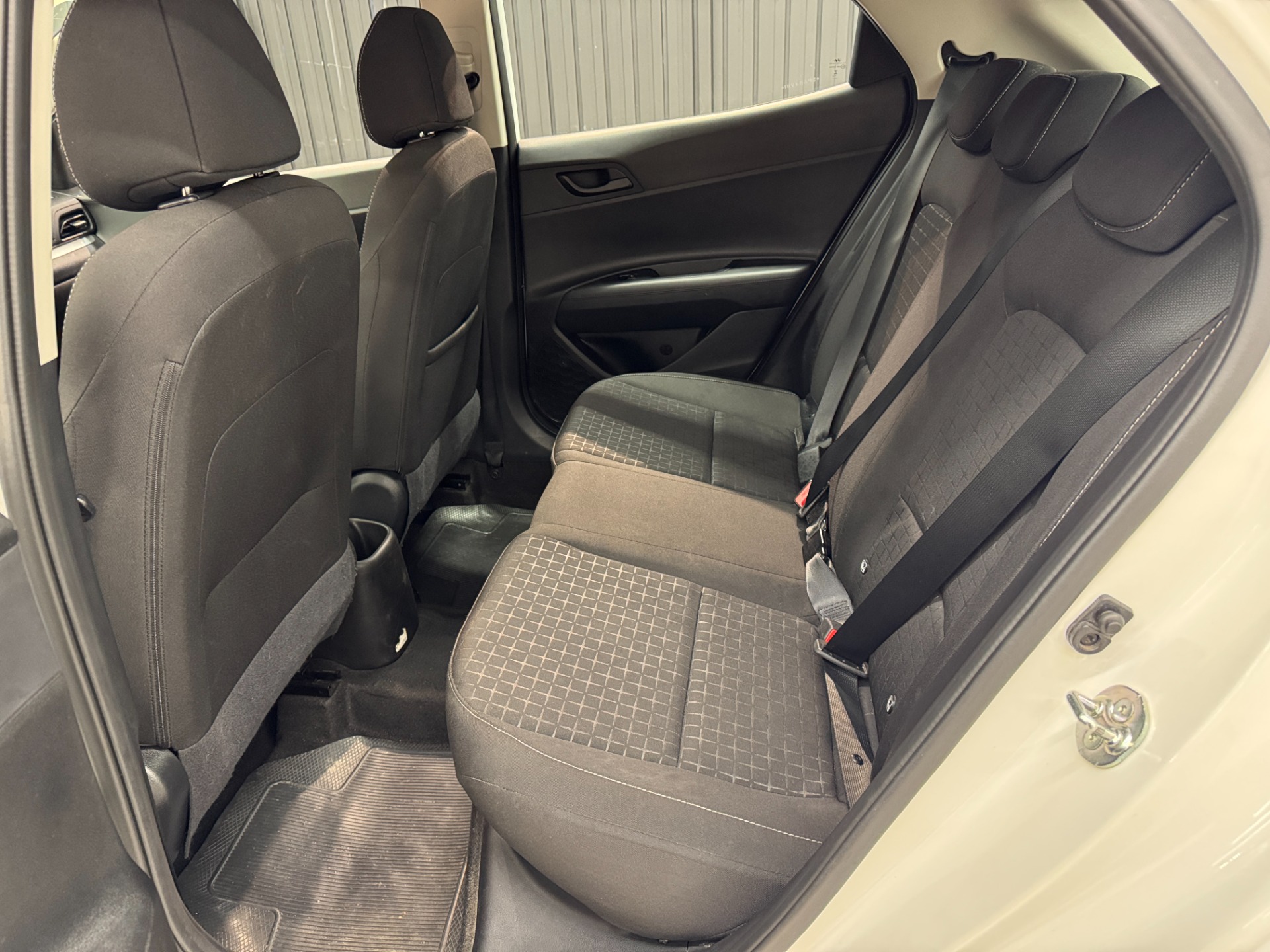 Hyundai HB20 Comfort Plus 1.0 Tb Flex 12V Aut. - foto 17