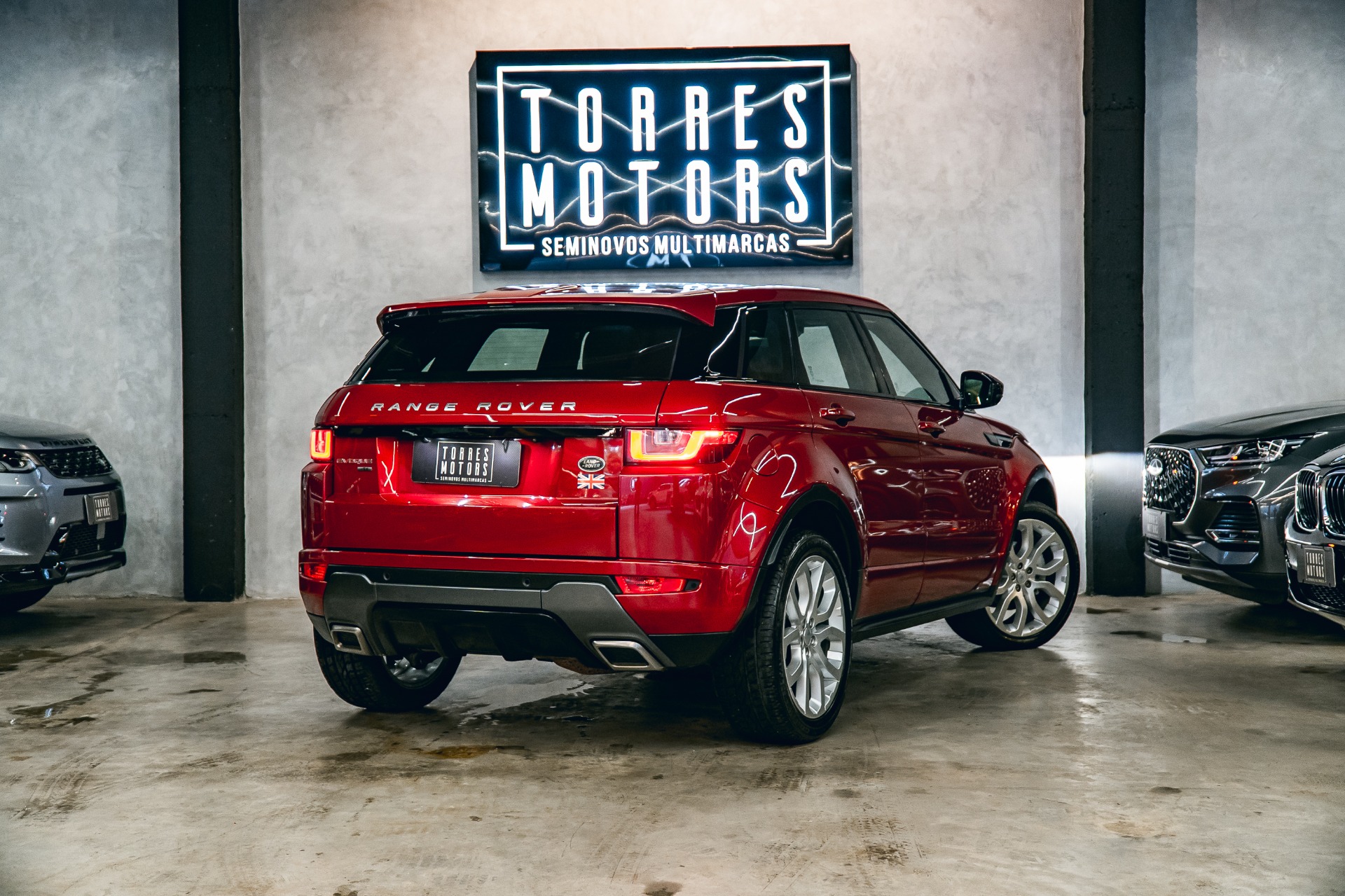 Land Rover Range Rover Range R.evoque Si4 Hse Dyn. 2.0 Flex Automático - foto 2
