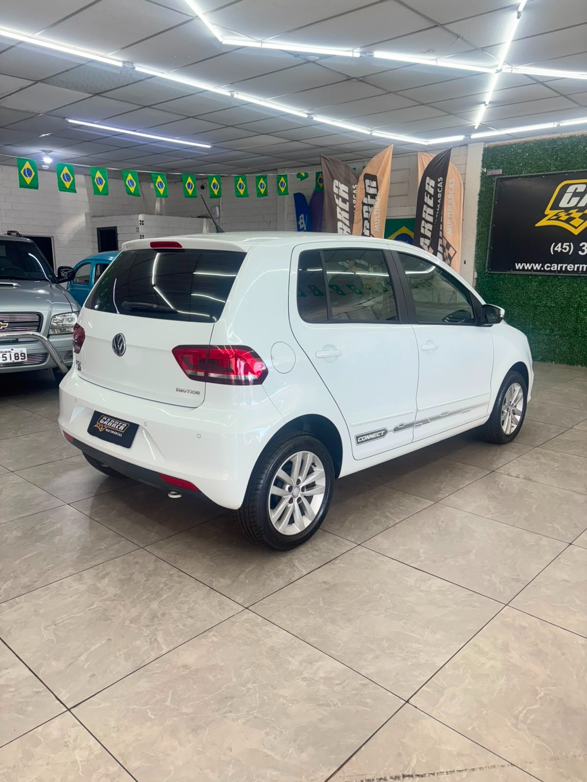 Volkswagen Fox Connect I Motion 1.6 Flex 8V 5P - foto 4