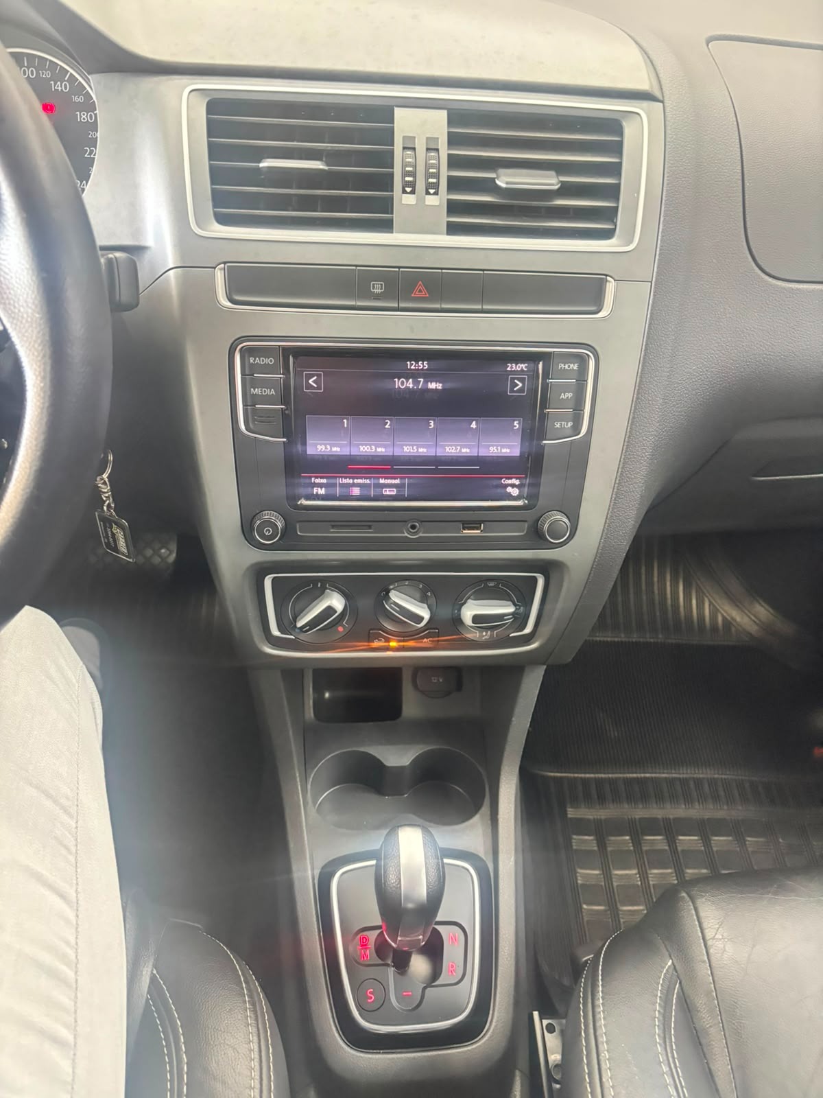 Volkswagen Fox Connect I Motion 1.6 Flex 8V 5P - foto 16
