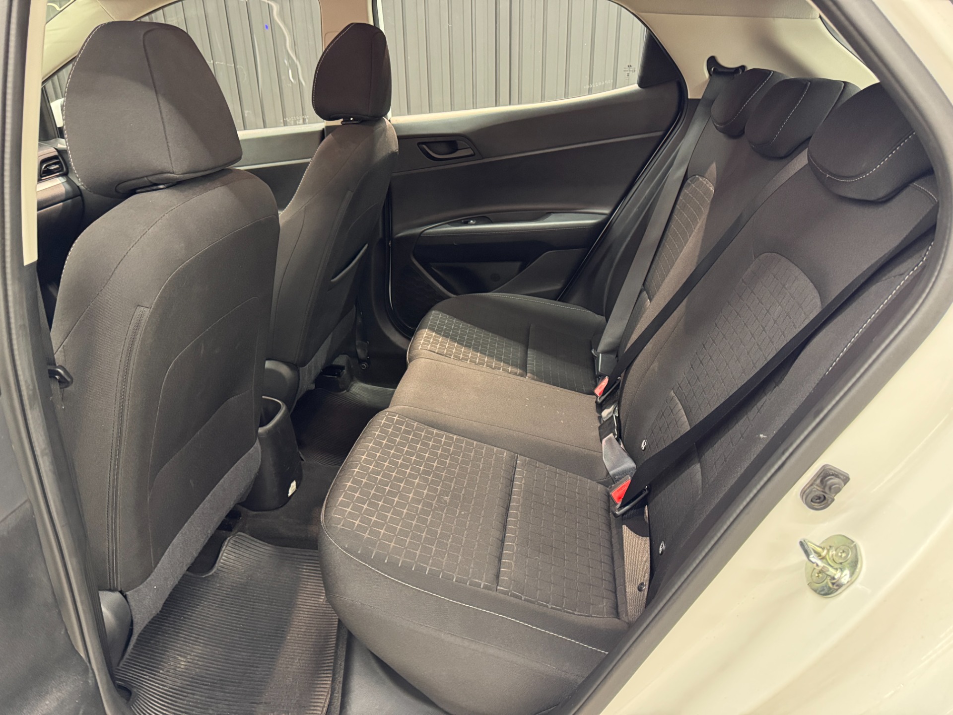 Hyundai HB20 Comfort Plus 1.0 Tb Flex 12V Aut. - foto 18