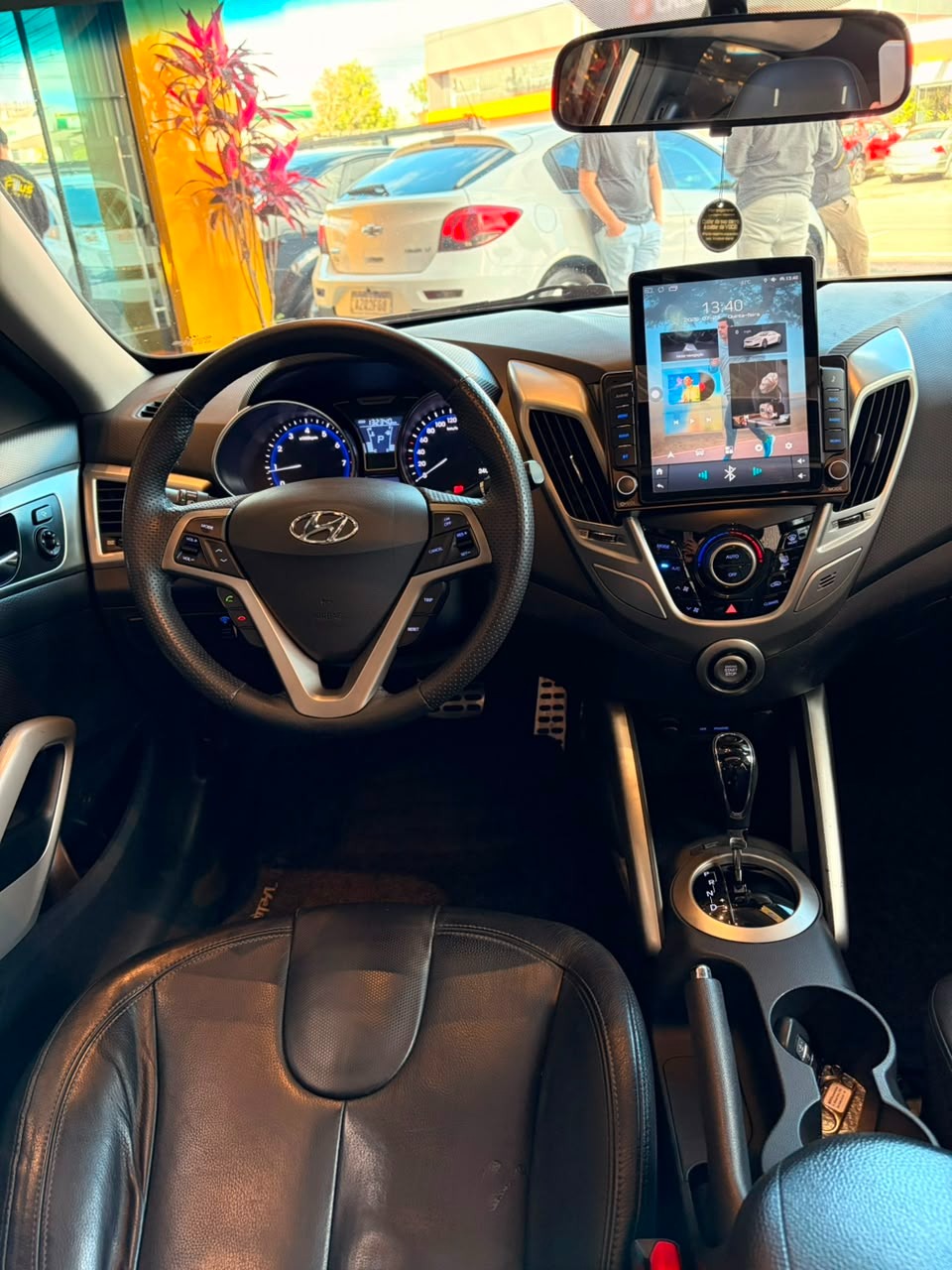 Hyundai Veloster 1.6 16V 140cv Aut. - foto 15