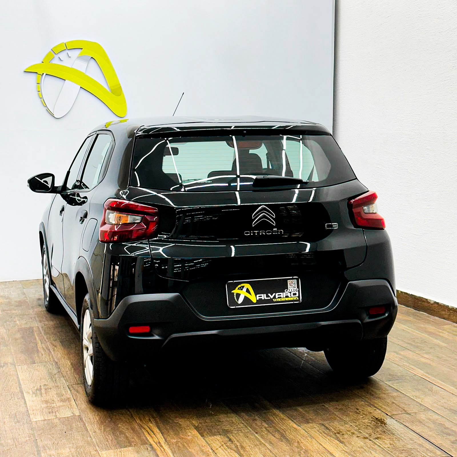 Citroën C3 Live Pack 1.0 Flex 6V 5P Mec. - foto 6