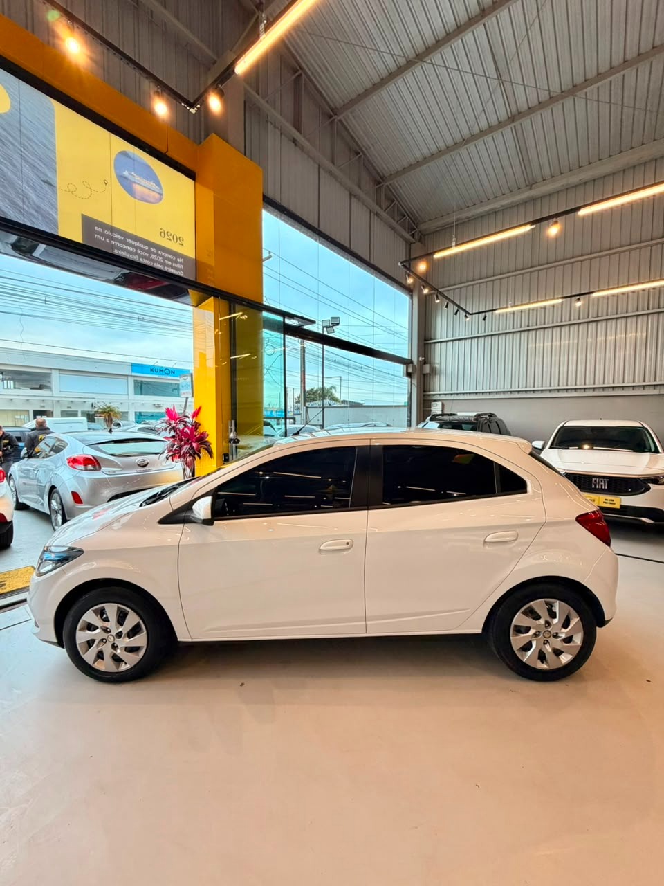 Chevrolet Onix Hatch LT 1.4 8V Flexpower 5P Mec. - foto 12