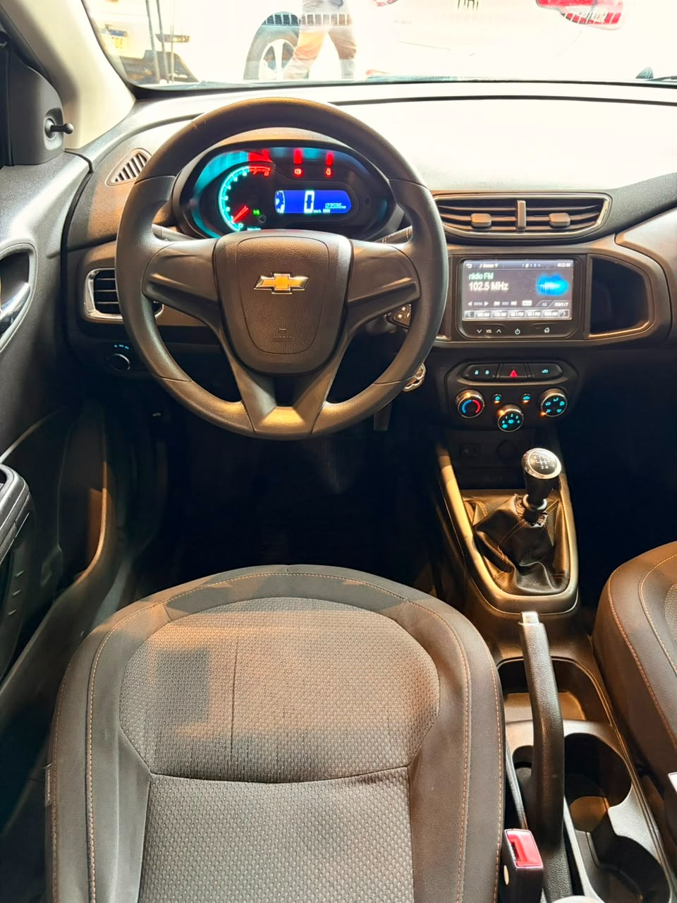 Chevrolet Onix Hatch LT 1.4 8V Flexpower 5P Mec. - foto 5