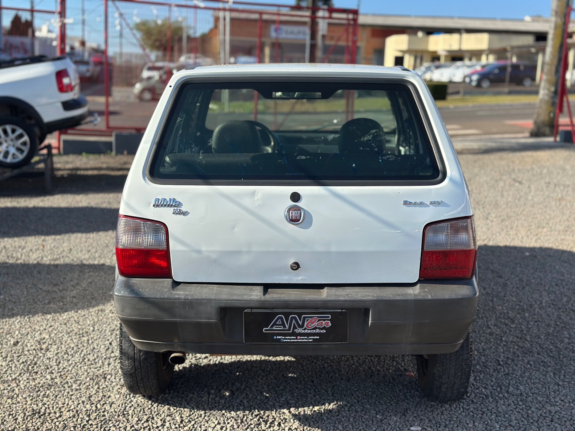 Fiat Uno Mille Way Economy 1.0 F.flex 4P - foto 5