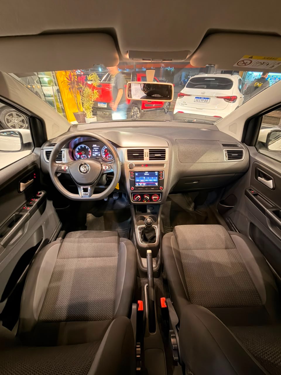 Volkswagen Fox Connect 1.6 Flex 8V 5P - foto 16