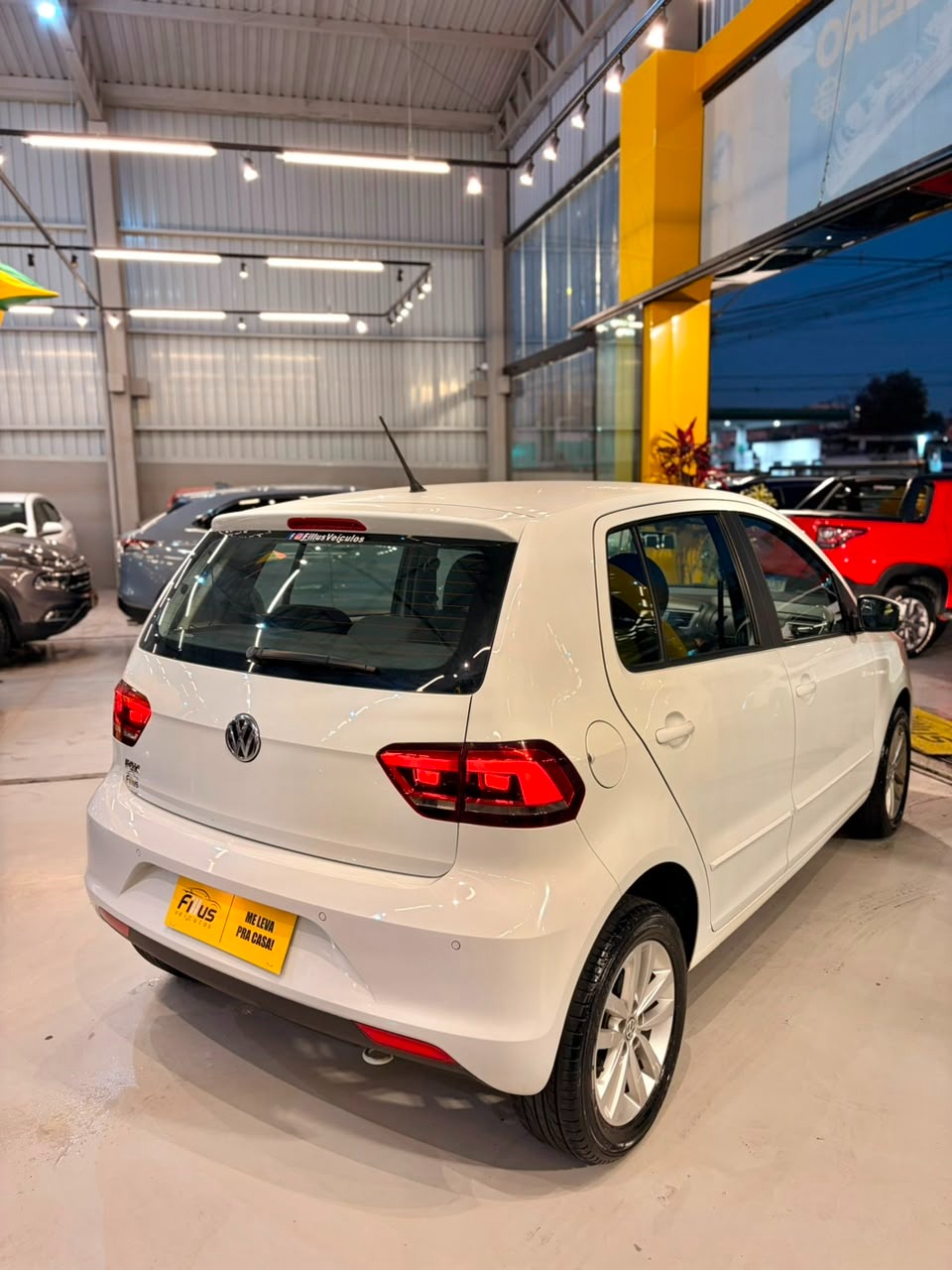 Volkswagen Fox Connect 1.6 Flex 8V 5P - foto 4