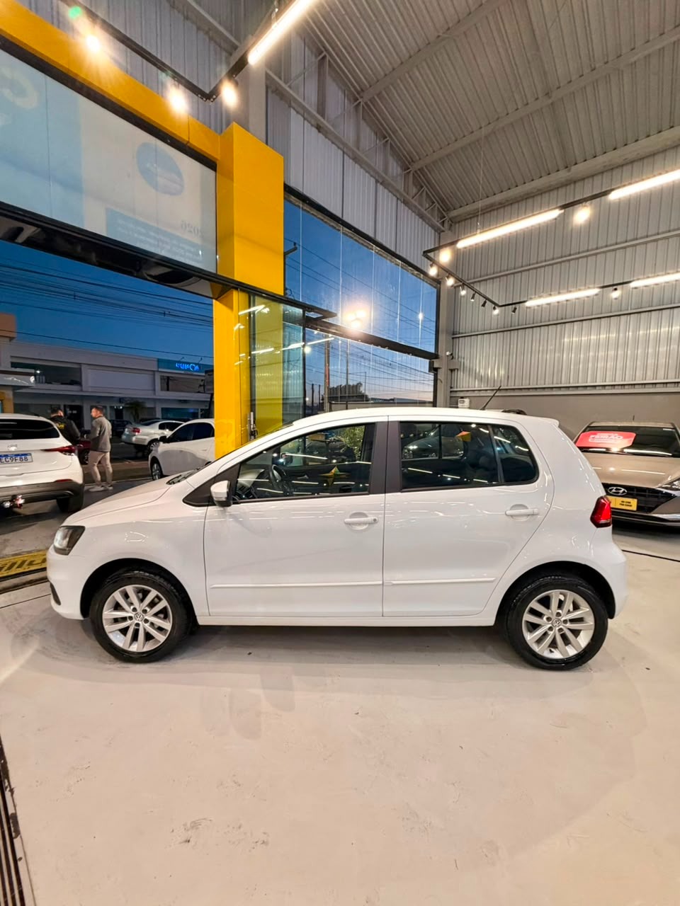 Volkswagen Fox Connect 1.6 Flex 8V 5P - foto 6
