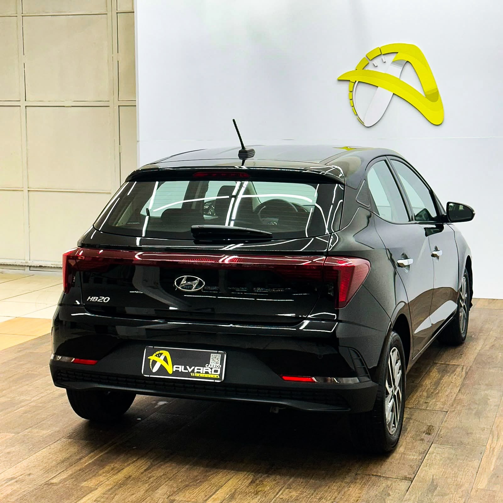 Hyundai HB20 Limited Plus 1.0 Flex 12V Mec. - foto 4