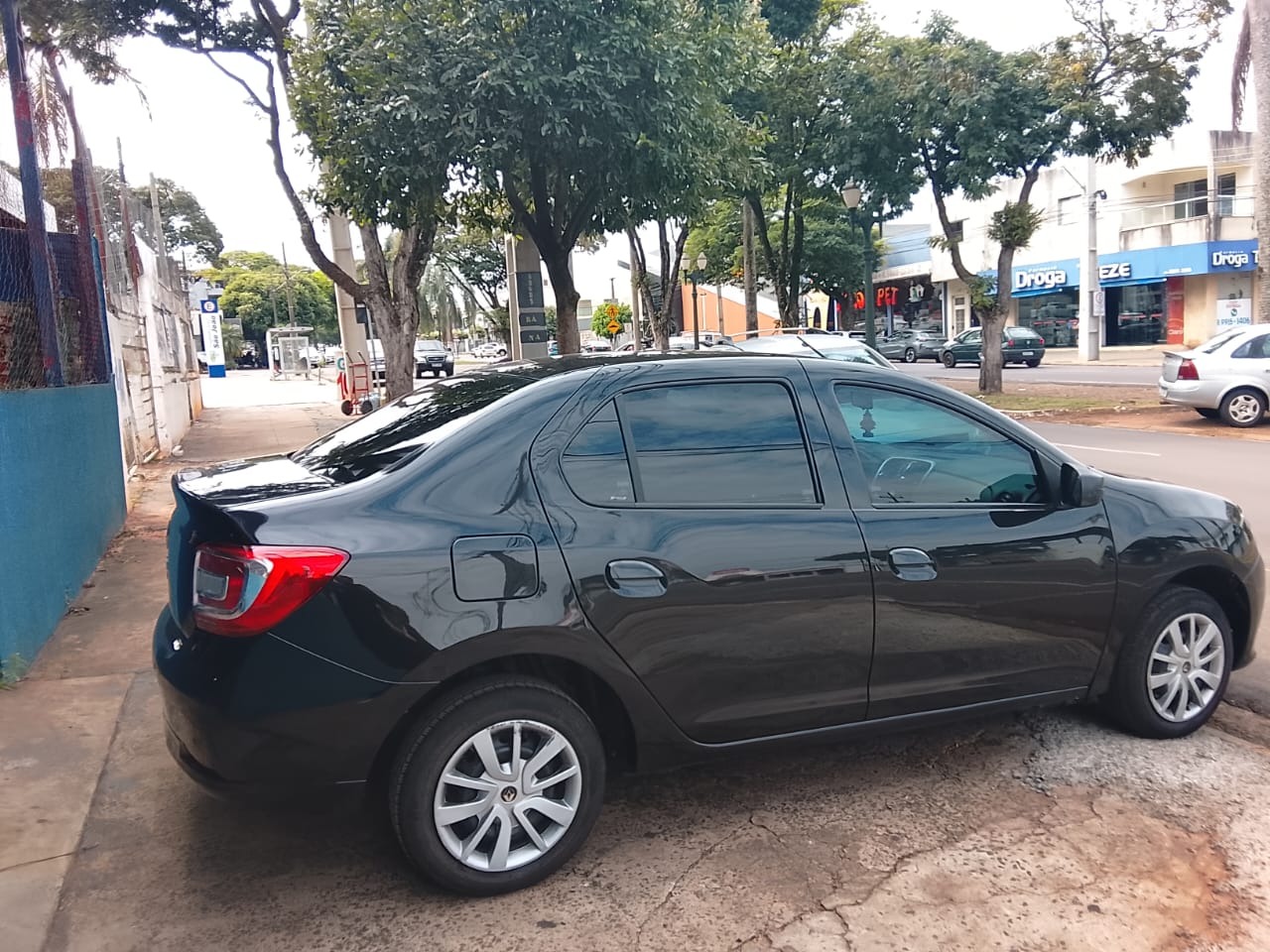 Renault Logan Expres. Exp. Up Hi Flex 1.0 16V 4P - foto 3