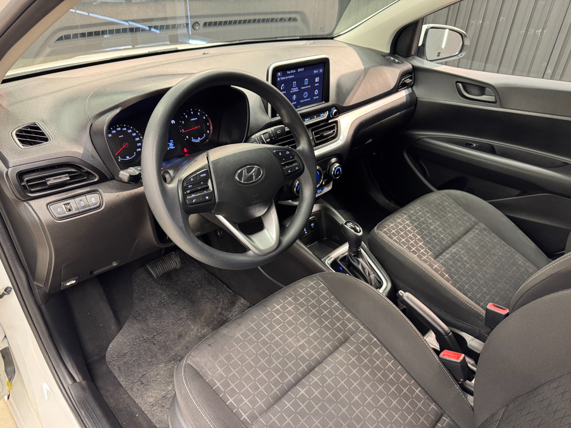 Hyundai HB20 Comfort Plus 1.0 Tb Flex 12V Aut. - foto 14
