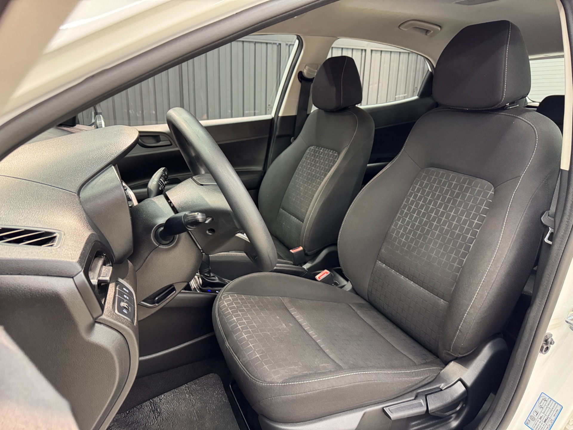 Hyundai HB20 Comfort Plus 1.0 Tb Flex 12V Aut. - foto 16