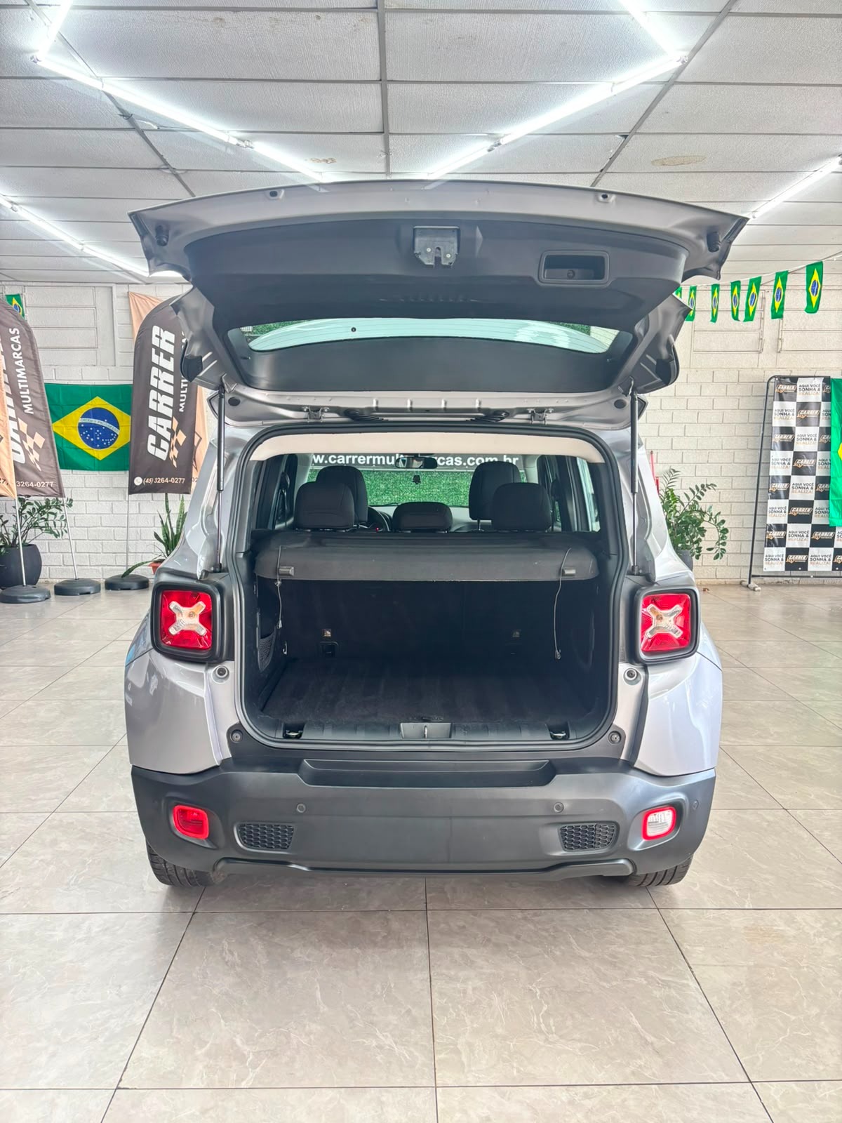 Jeep Renegade Sport 1.8 4X2 Flex 16V Aut. - foto 17