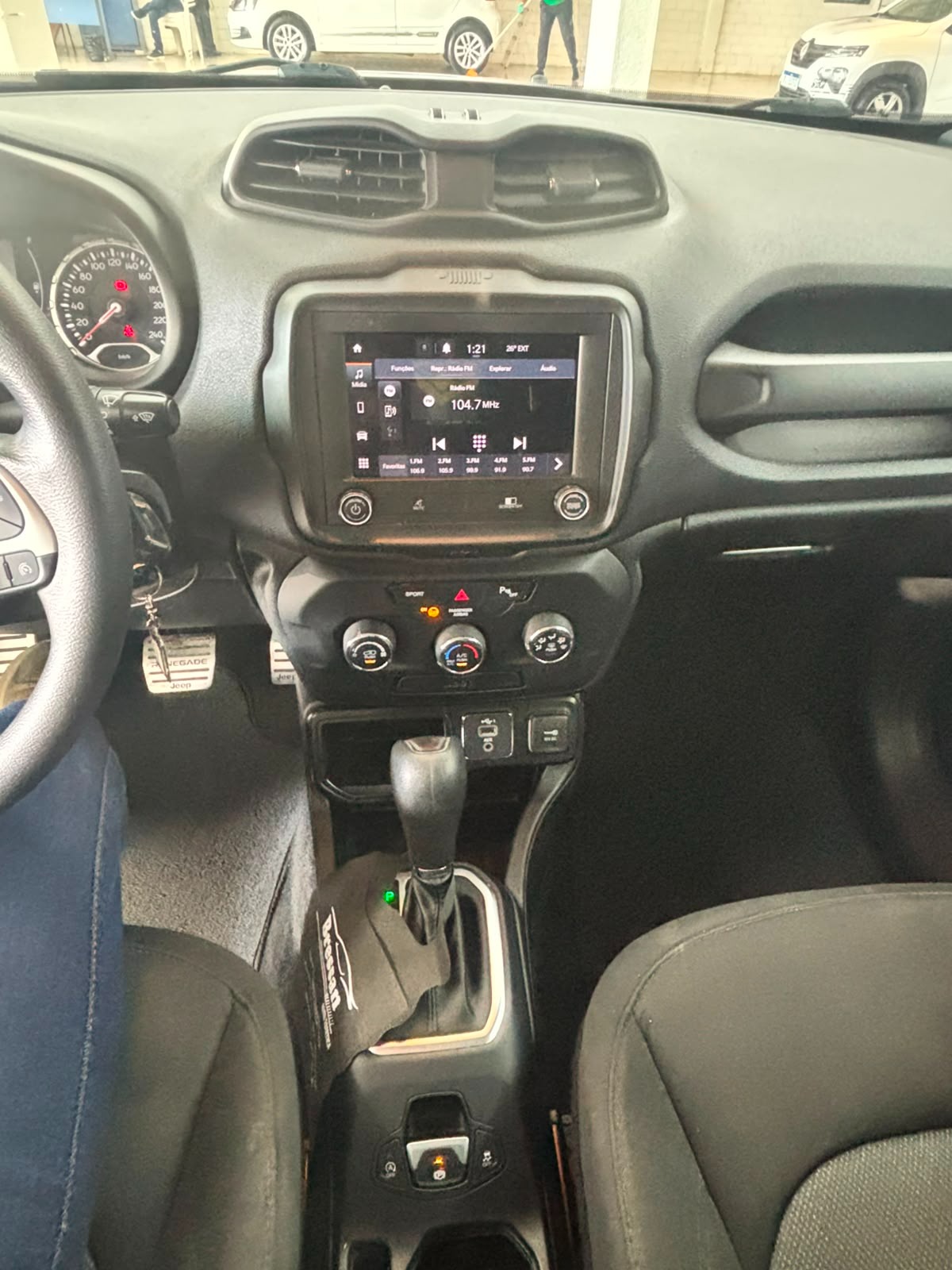 Jeep Renegade Sport 1.8 4X2 Flex 16V Aut. - foto 15