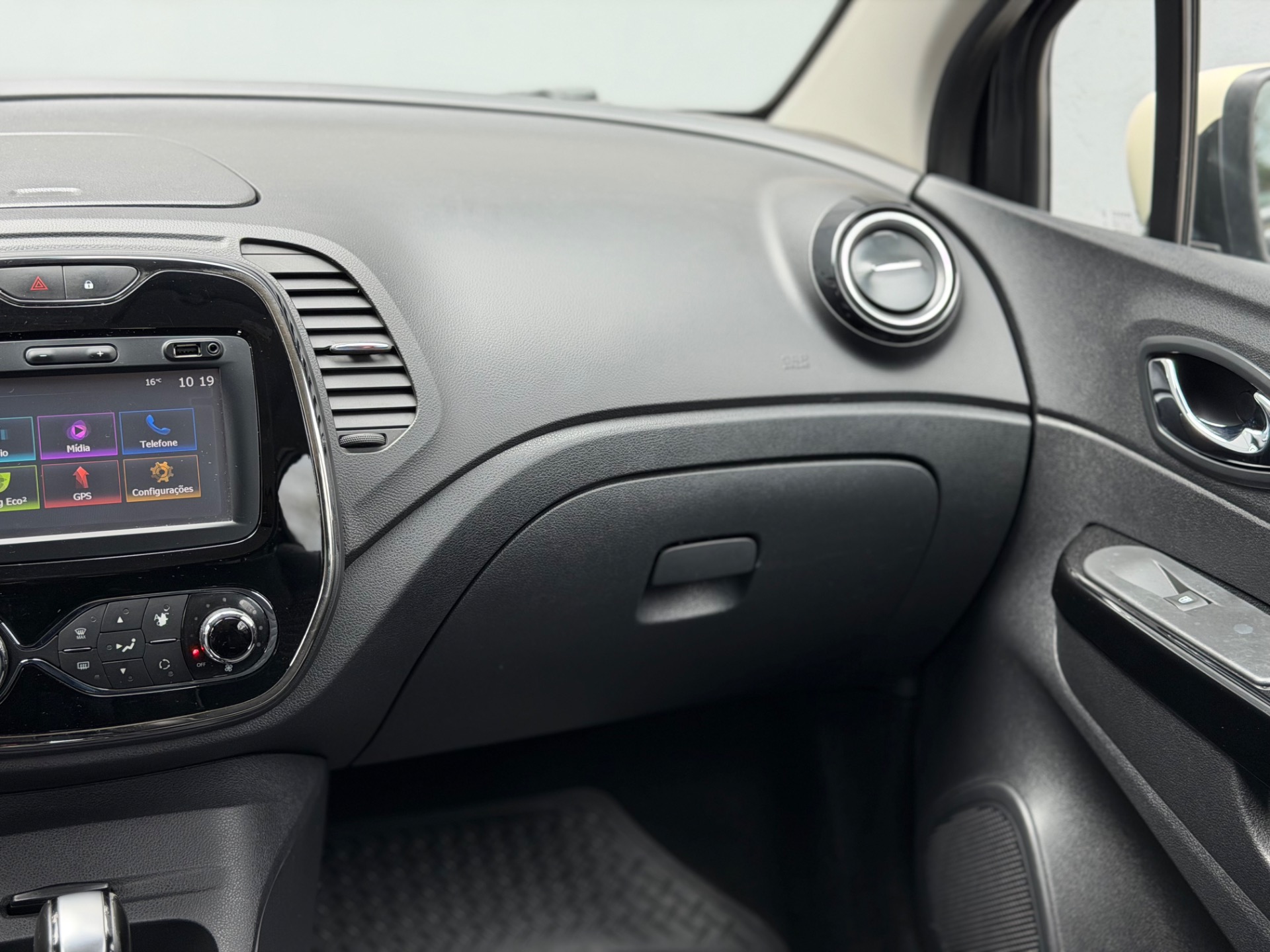 Renault Captur Intense 1.6 16V Flex 5P Aut. - foto 7