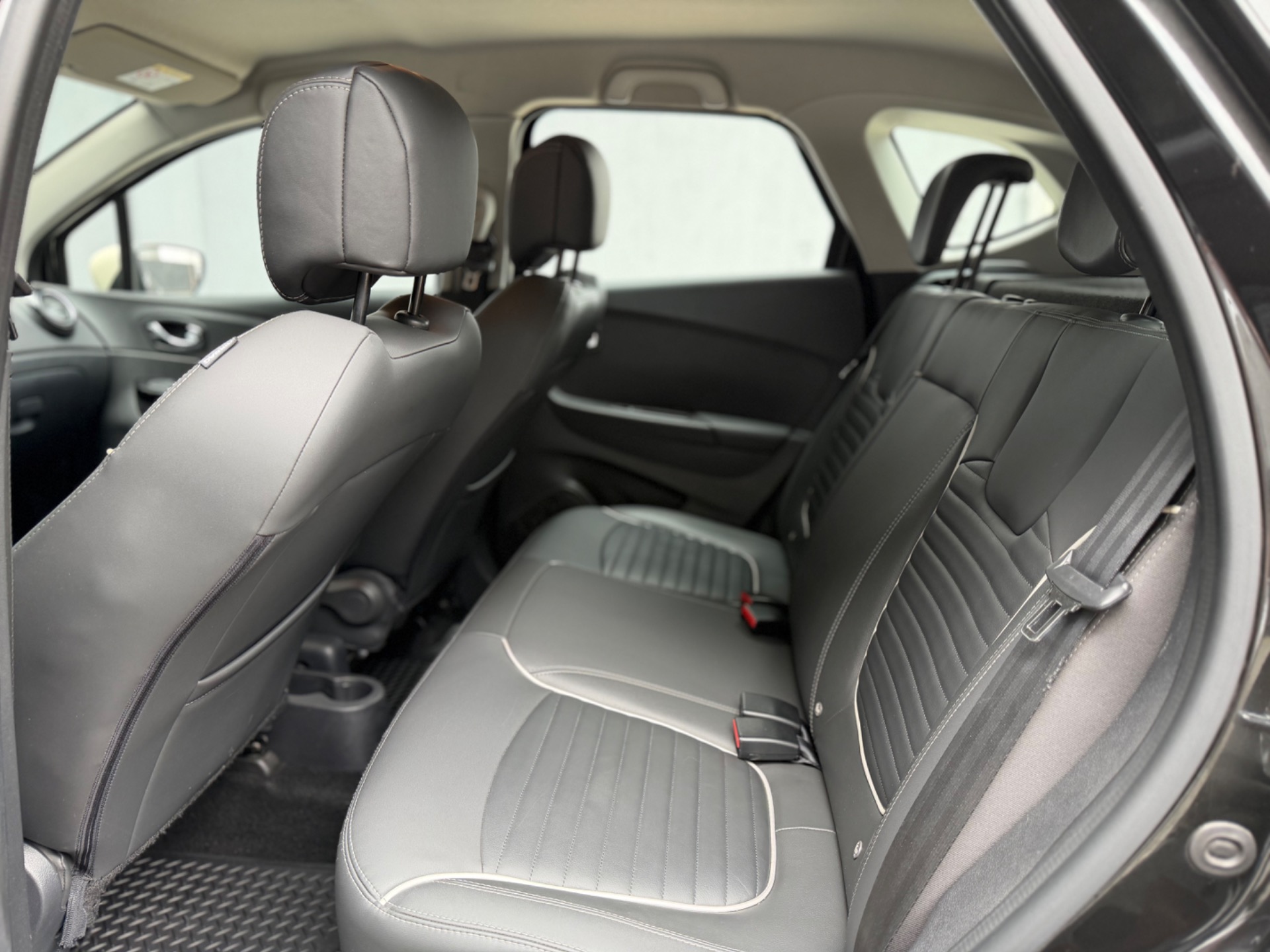 Renault Captur Intense 1.6 16V Flex 5P Aut. - foto 13