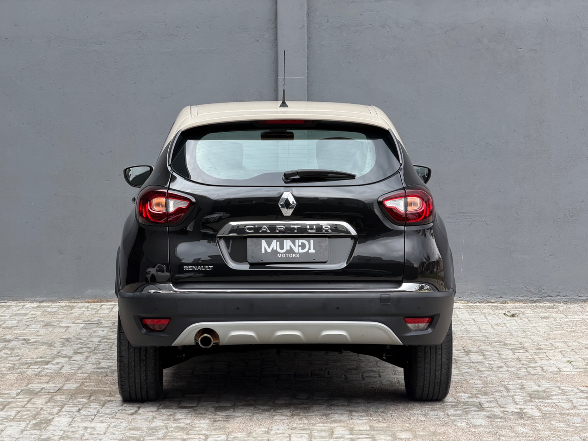 Renault Captur Intense 1.6 16V Flex 5P Aut. - foto 3
