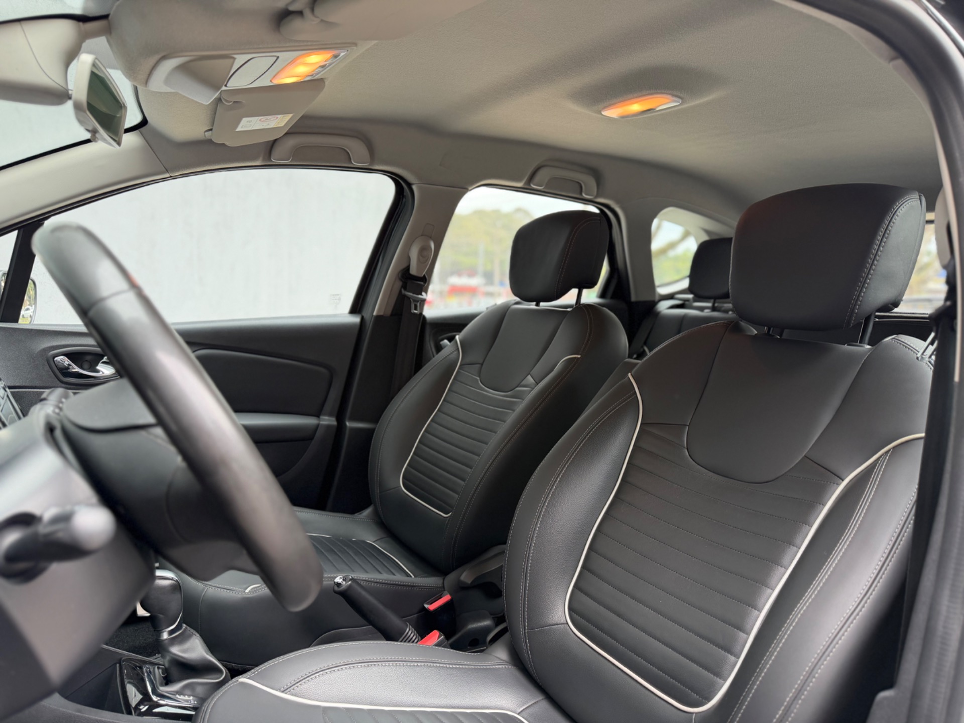 Renault Captur Intense 1.6 16V Flex 5P Aut. - foto 12
