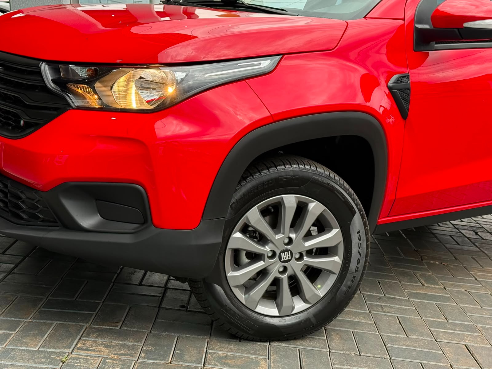 Fiat Strada Freedom 1.3 Flex 8V Cs Plus - foto 9
