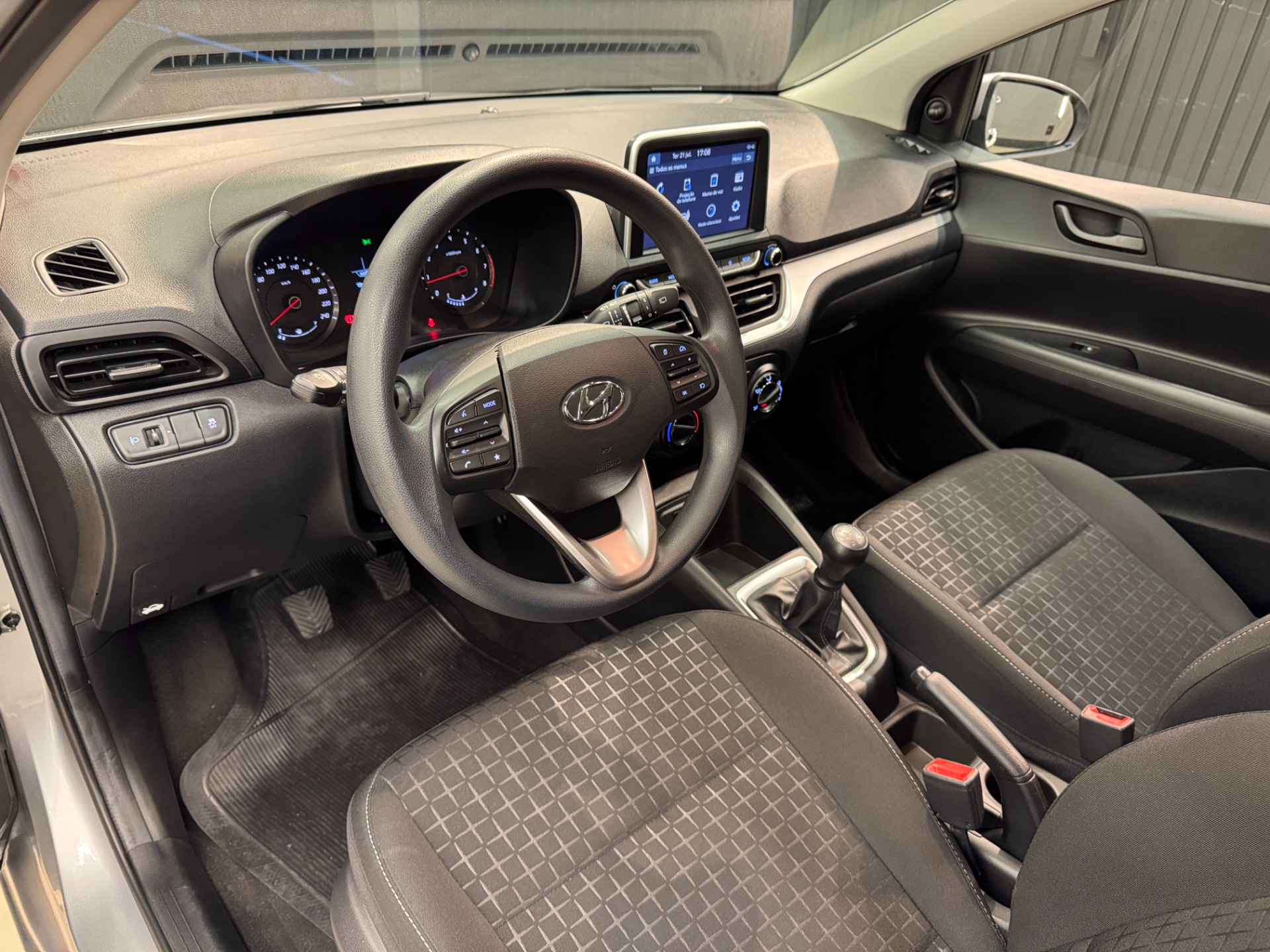 Hyundai HB20 Comfort 1.0 Flex 12V Mec. - foto 14