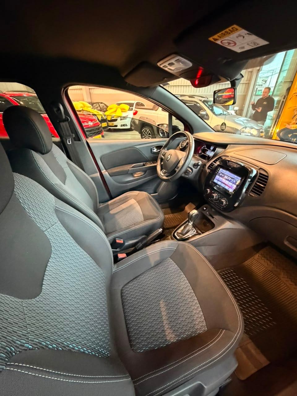 Renault Captur Life 1.6 16V Flex 5P Aut. - foto 12