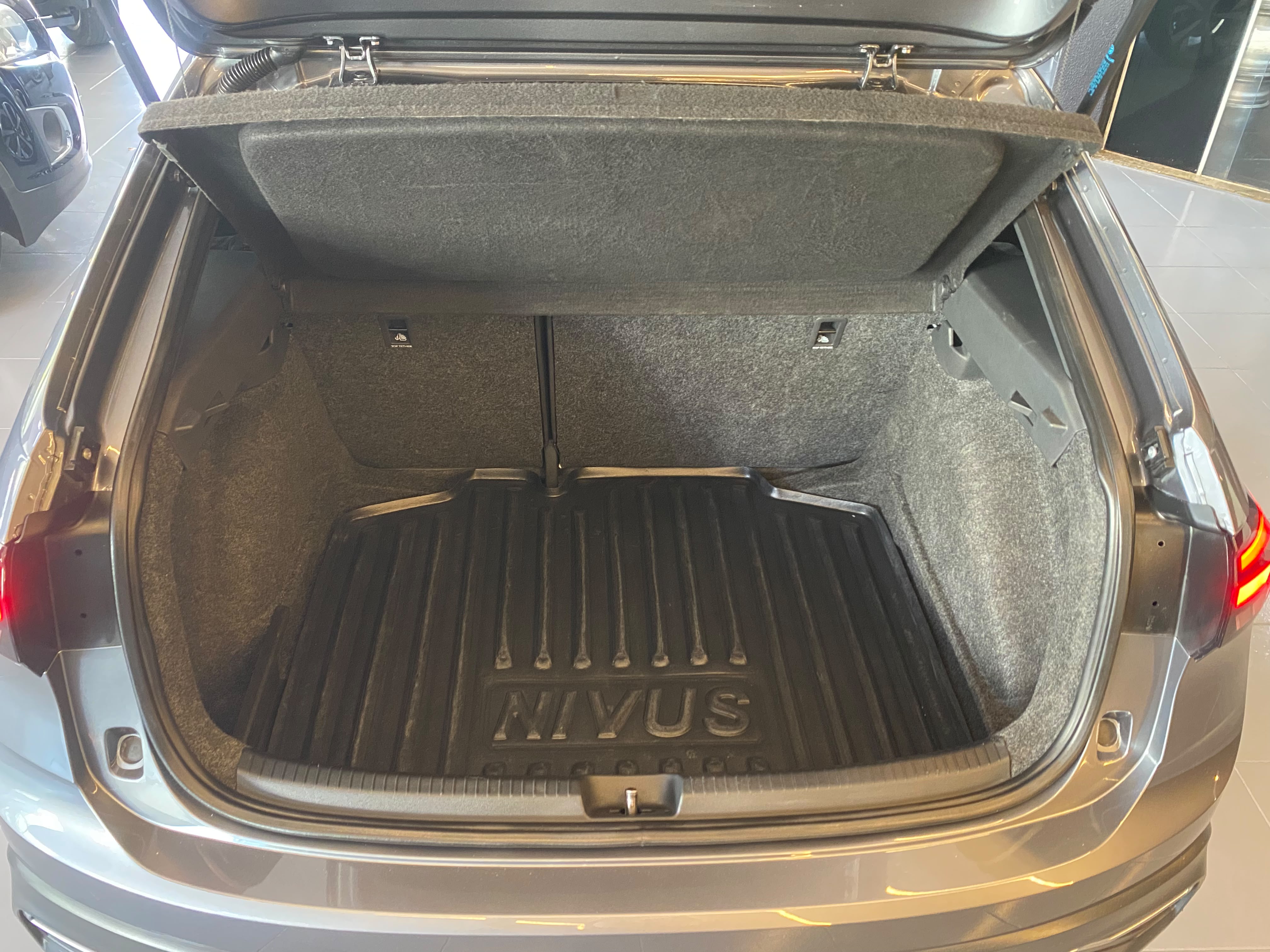Volkswagen Nivus Highline 1.0 200 TSI Flex Aut. - foto 11