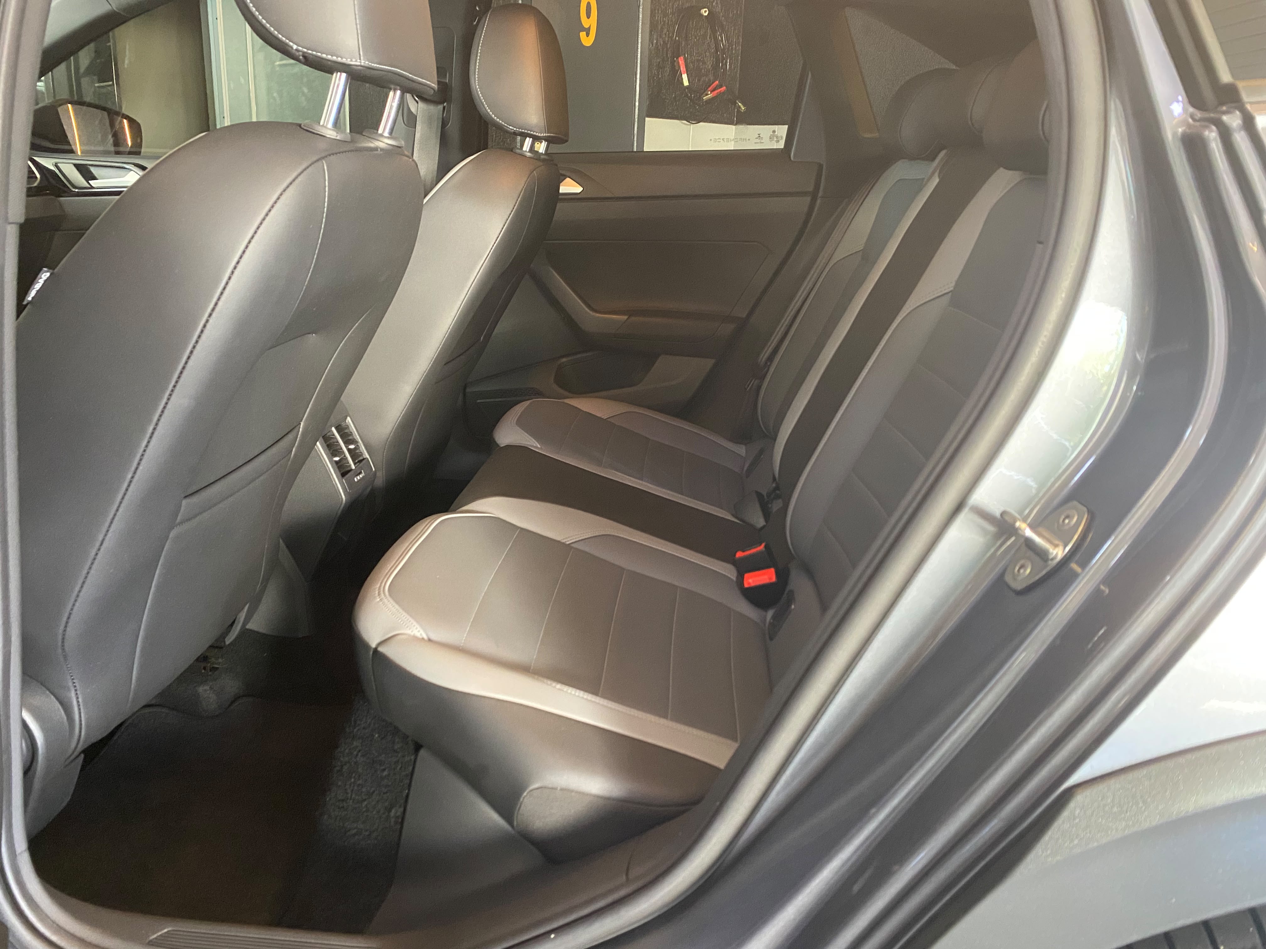 Volkswagen Nivus Highline 1.0 200 TSI Flex Aut. - foto 16