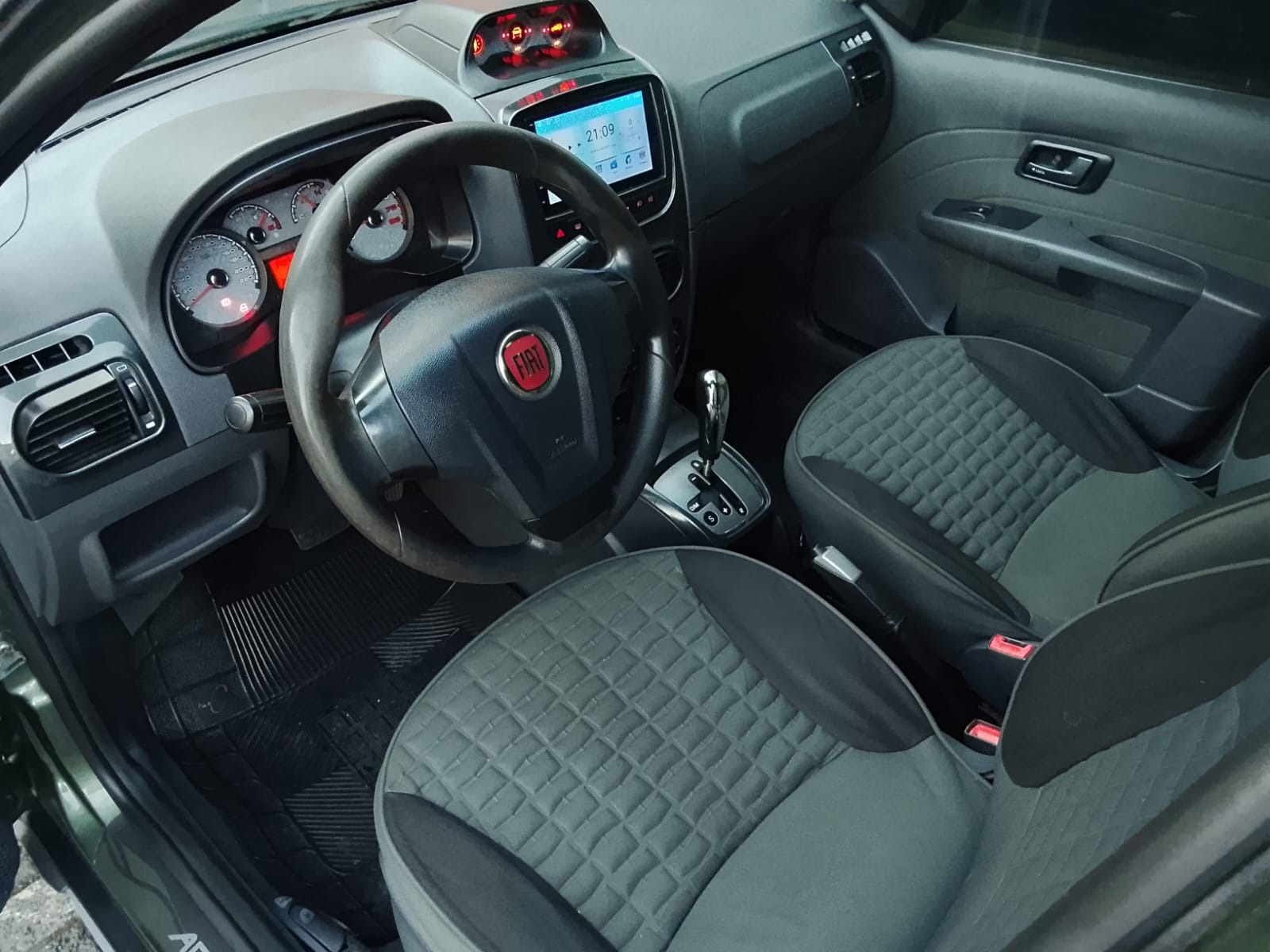 Fiat Palio Week.adv.lock.dualogic 1.8 Flex - foto 8