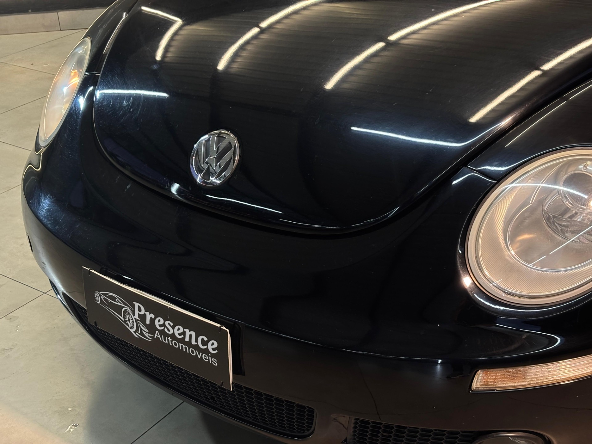 Volkswagen New Beetle 2.0 Mi Mec. Aut. - foto 3