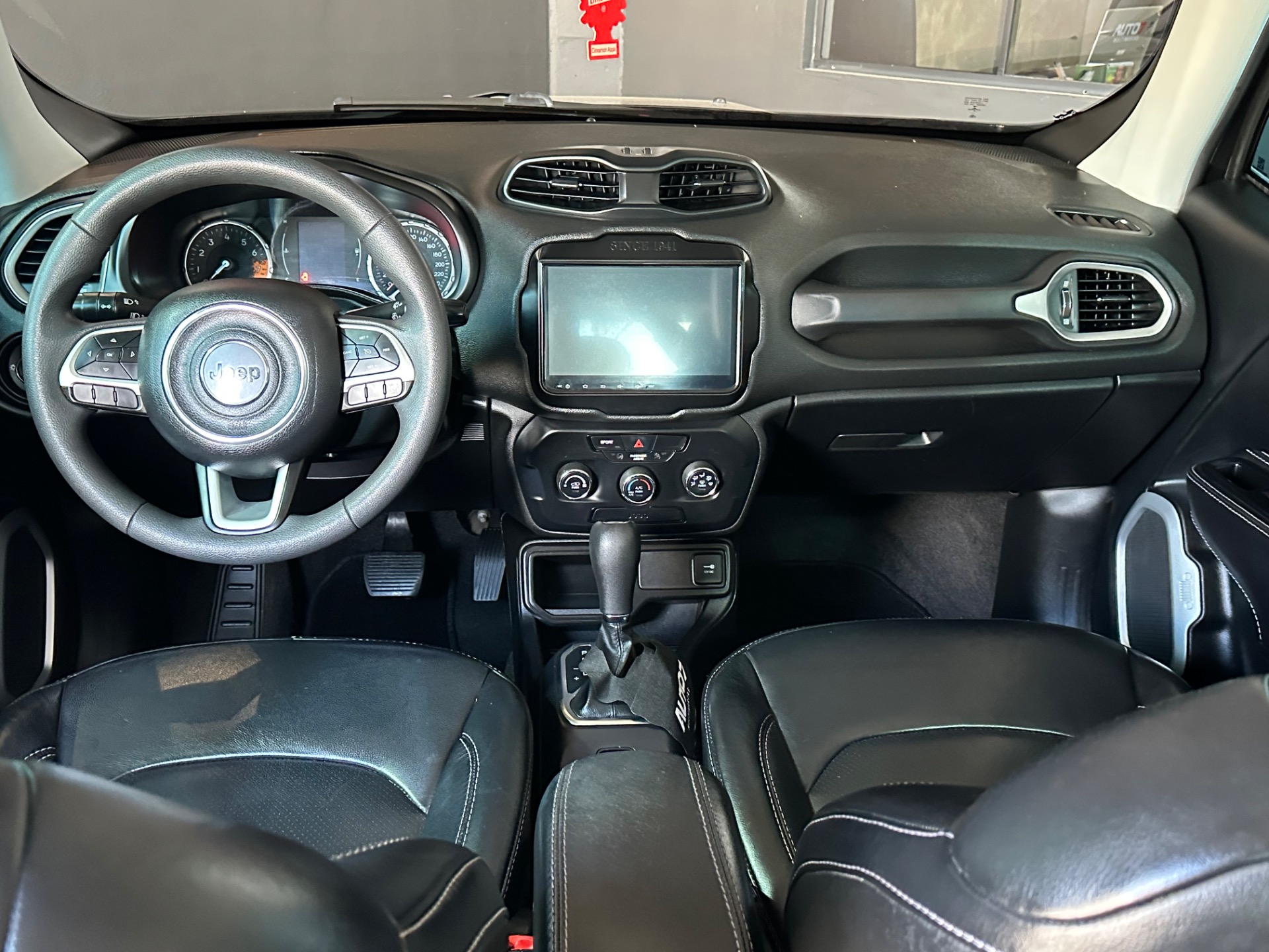 Jeep Renegade 1.8 4X2 Flex 16V Aut. - foto 11