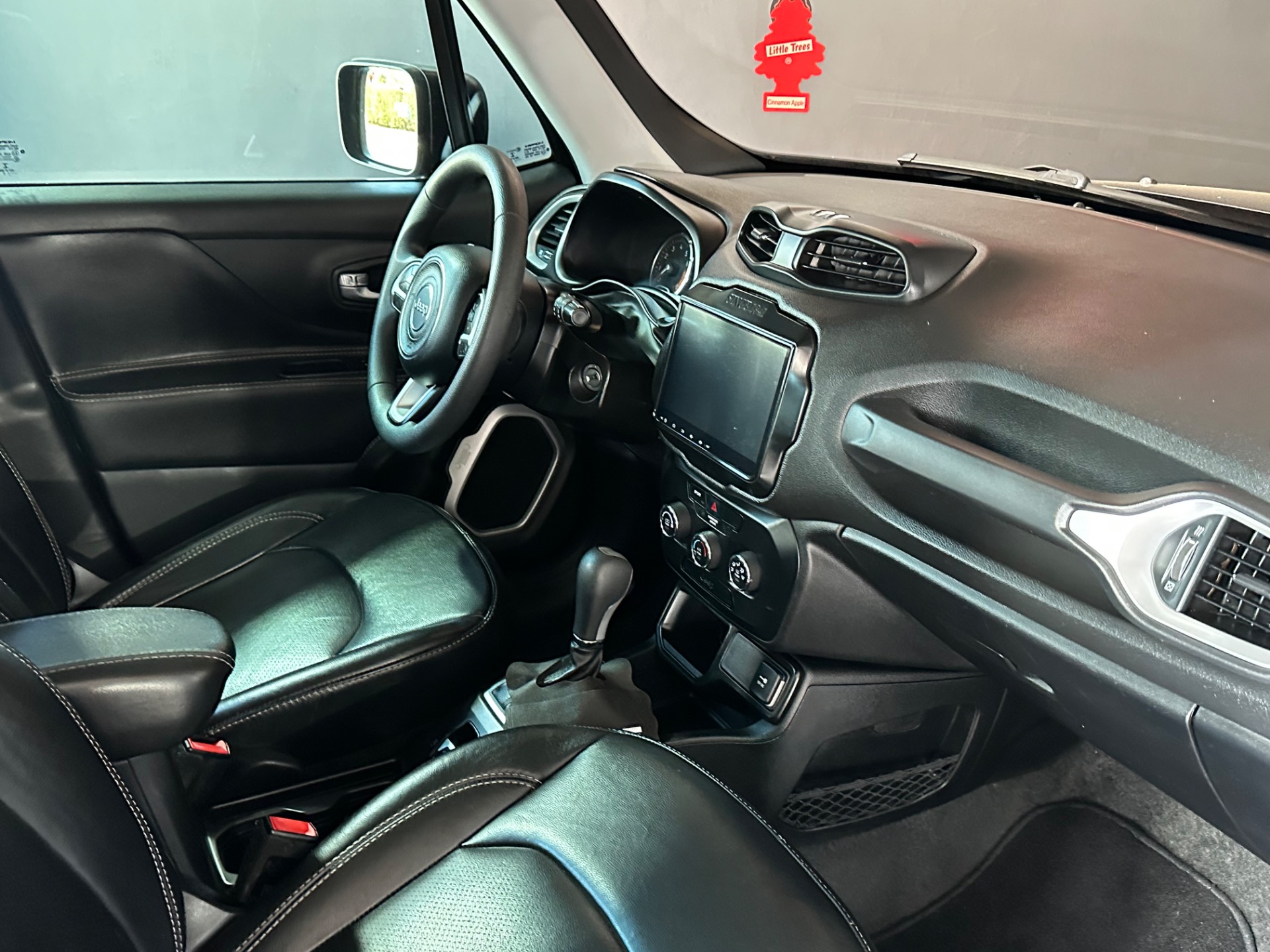 Jeep Renegade 1.8 4X2 Flex 16V Aut. - foto 13