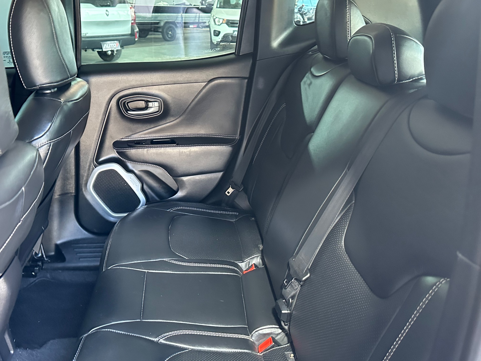 Jeep Renegade 1.8 4X2 Flex 16V Aut. - foto 10